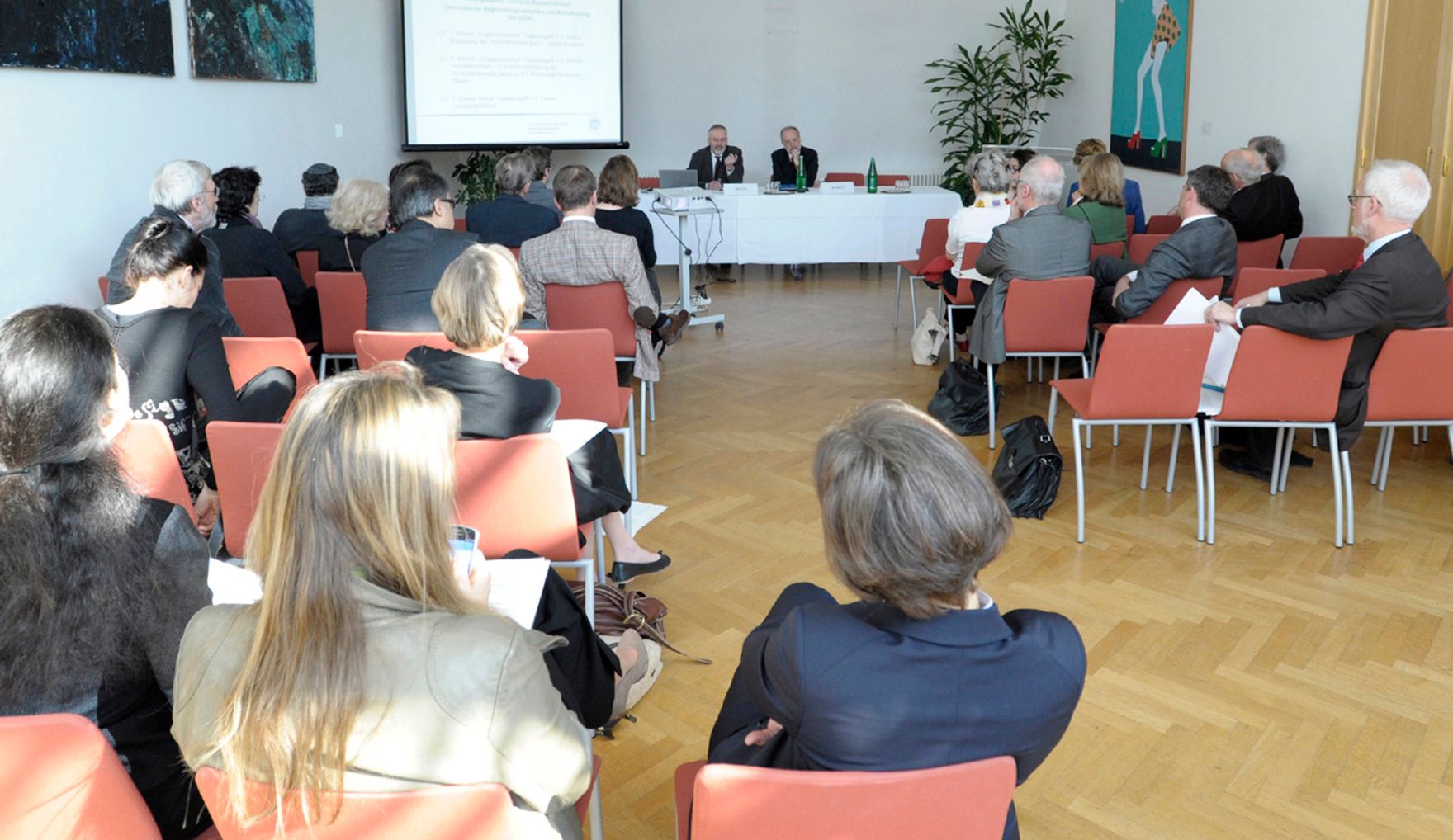 Am 5. M&auml;rz 2013 fand im Bundeskanzleramt ein Treffen der deutschsprachigen nationalen Ethikkommissionen statt.