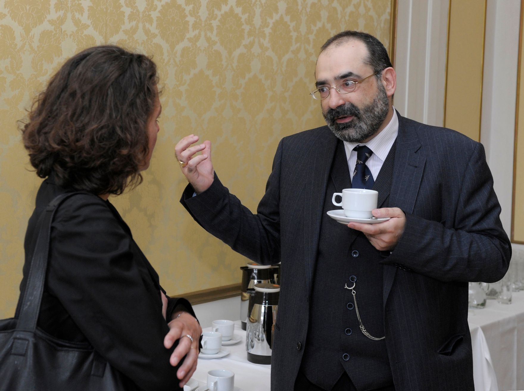 Am 7. und 8. Mai 2013 fand im Bundeskanzleramt die EuDEM Konferenz (Conference on European Democracy) statt. Im Bild Christina Binder (l.) und Alexander Balthasar (r.).