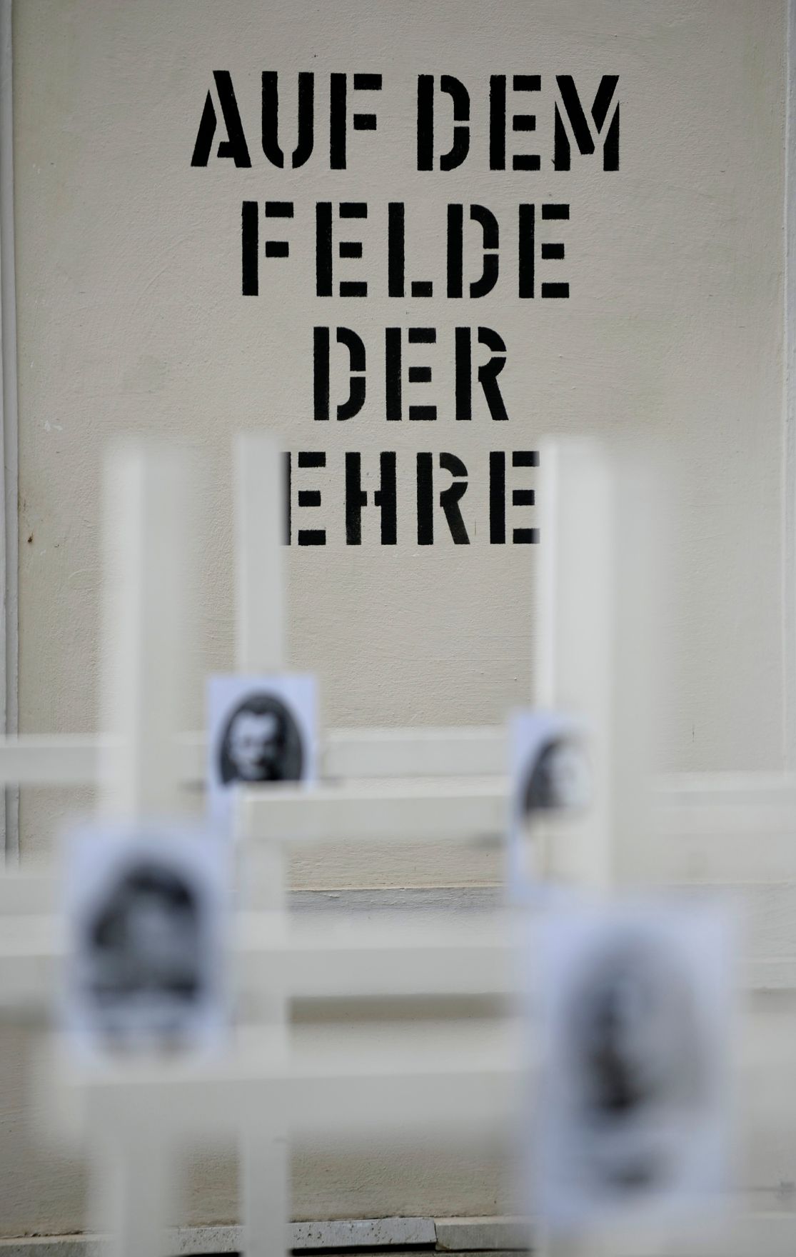 Am 30. Mai 2014 fand im Palais Porcia das Pre-Opening der Ausstellung &quot;Extraausgabee -! Die Medien und der Krieg 1914-1918&quot; statt.