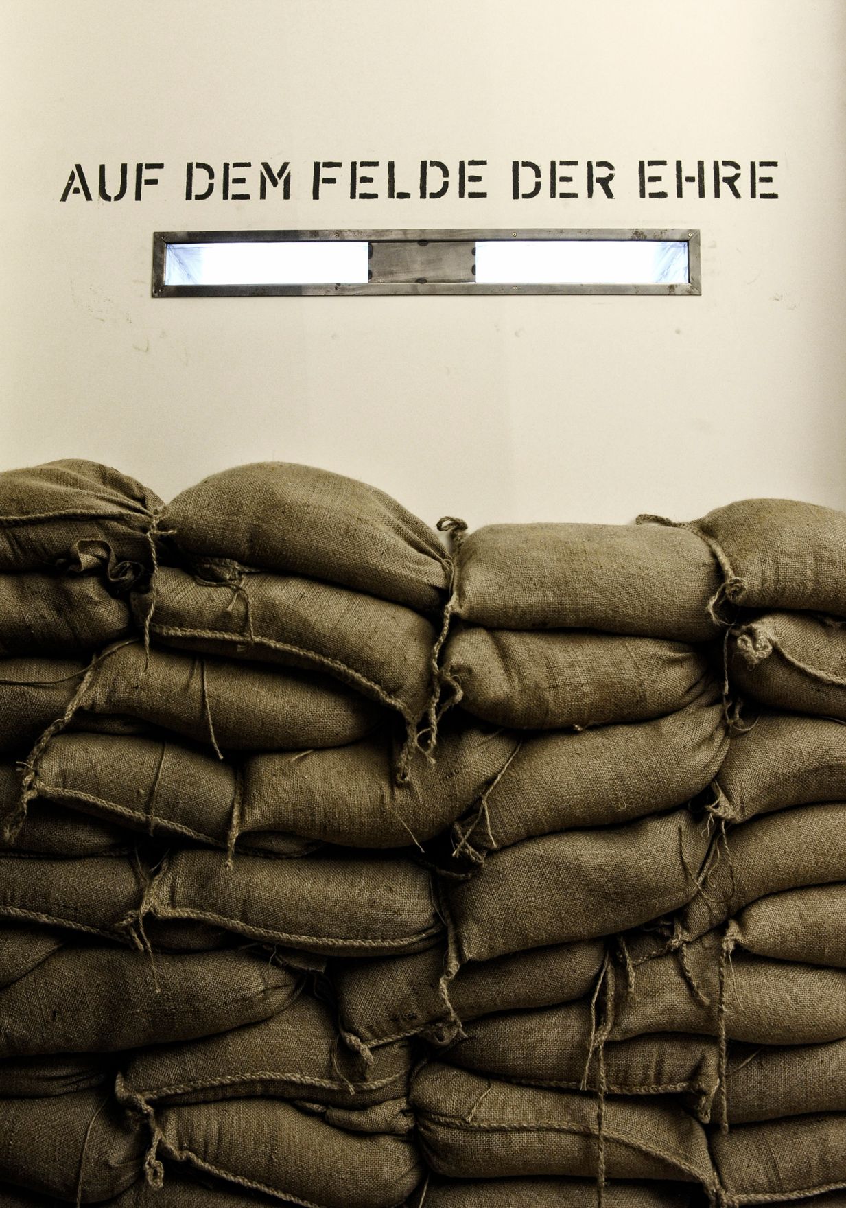 Am 30. Mai 2014 fand im Palais Porcia das Pre-Opening der Ausstellung &quot;Extraausgabee -! Die Medien und der Krieg 1914-1918&quot; statt.