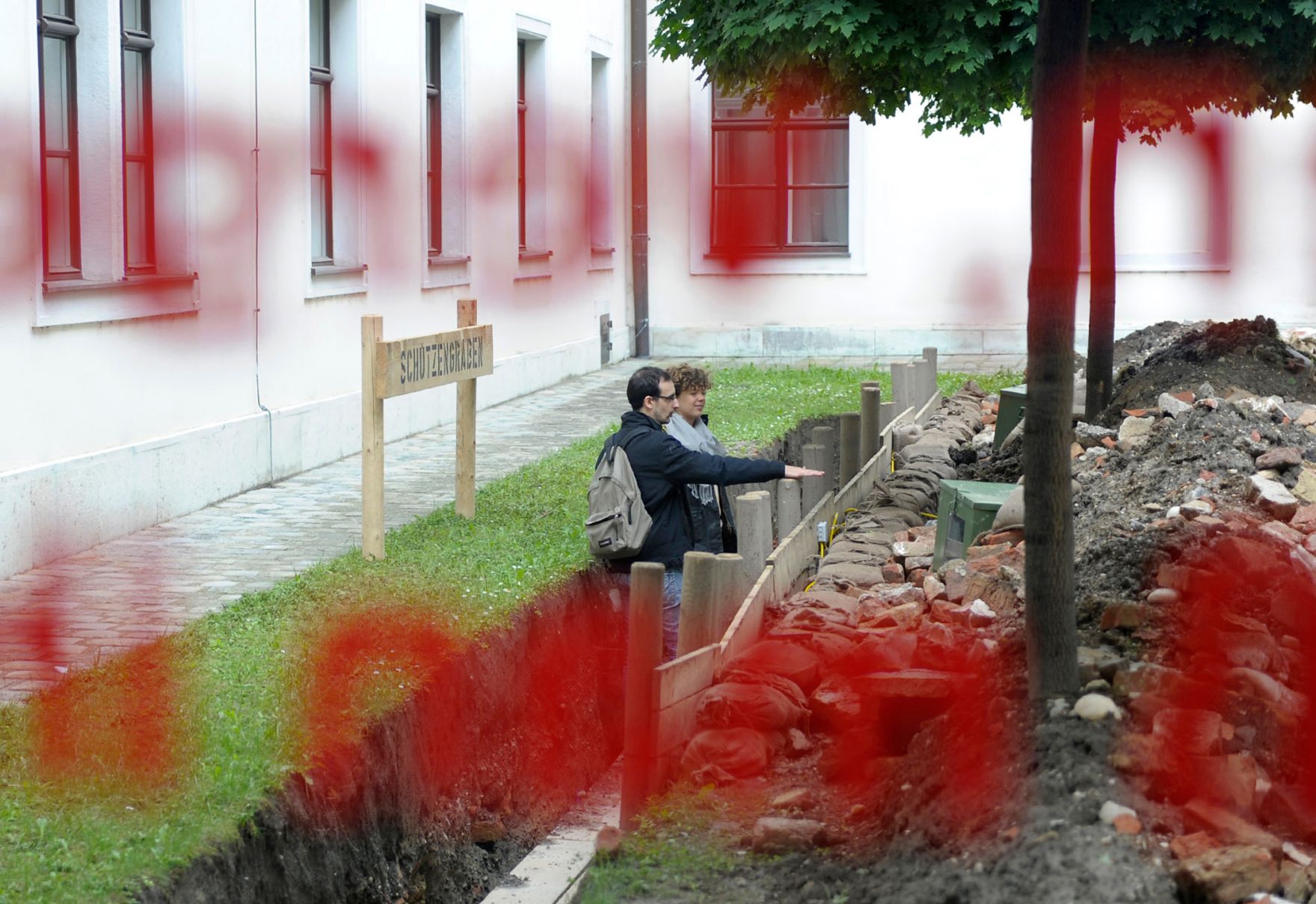 Am 30. Mai 2014 fand im Palais Porcia das Pre-Opening der Ausstellung &quot;Extraausgabee -! Die Medien und der Krieg 1914-1918&quot; statt.