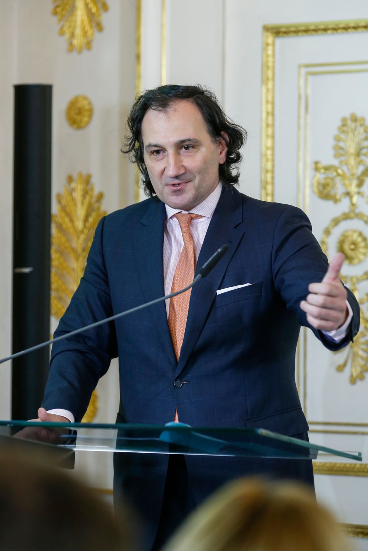 Am 28. J&auml;nner 2015 fand im Bundeskanzleramt die Veranstaltung &bdquo;Was bedeutet Datenschutz f&uuml;r Unternehmen&ldquo; anl&auml;sslich des 9. Europ&auml;ischen Datenschutztages statt. Im Bild Gernot Schaar von der Rechtsanwaltkanzlei Eustacchio &amp; Schaar bei seinem Vortrag &bdquo;Datenschutz &ndash; Chance oder Handicap f&uuml;r Unternehmen?&ldquo;.