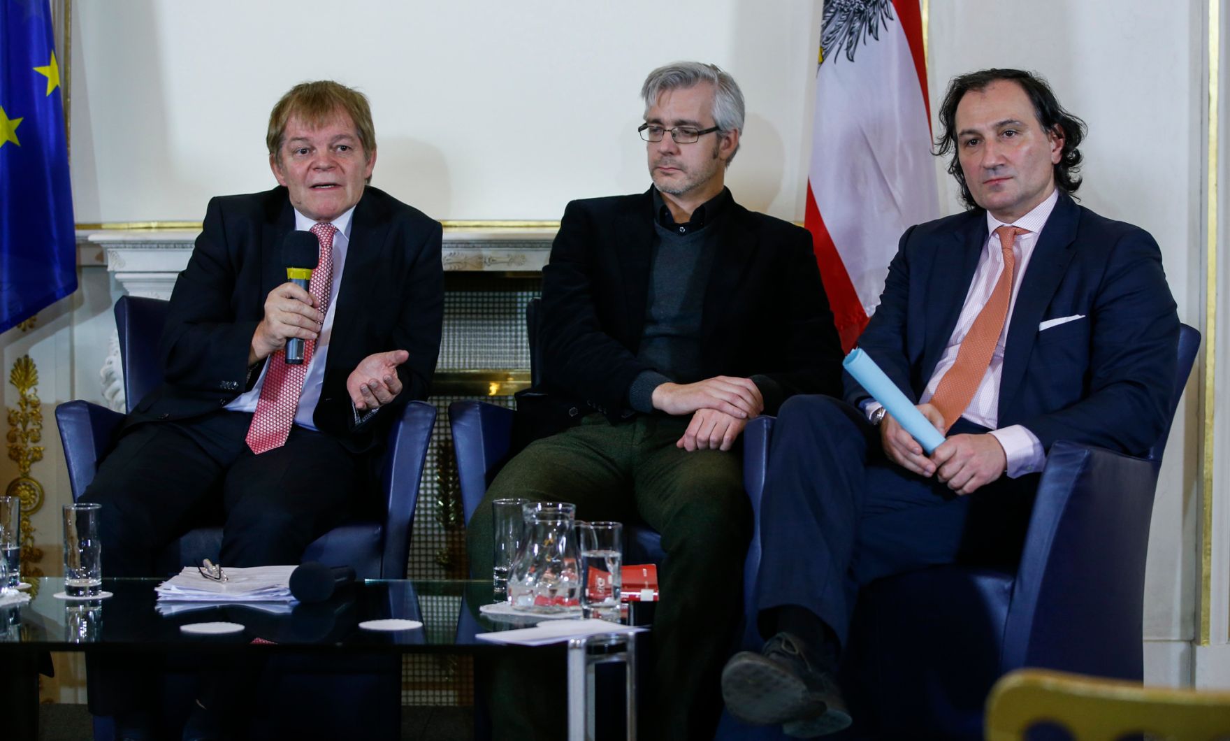 Am 28. J&auml;nner 2015 fand im Bundeskanzleramt die Veranstaltung &bdquo;Was bedeutet Datenschutz f&uuml;r Unternehmen&ldquo; anl&auml;sslich des 9. Europ&auml;ischen Datenschutztages statt. Im Bild Johann Maier, Stefan Strauss und Gernot Schaar.