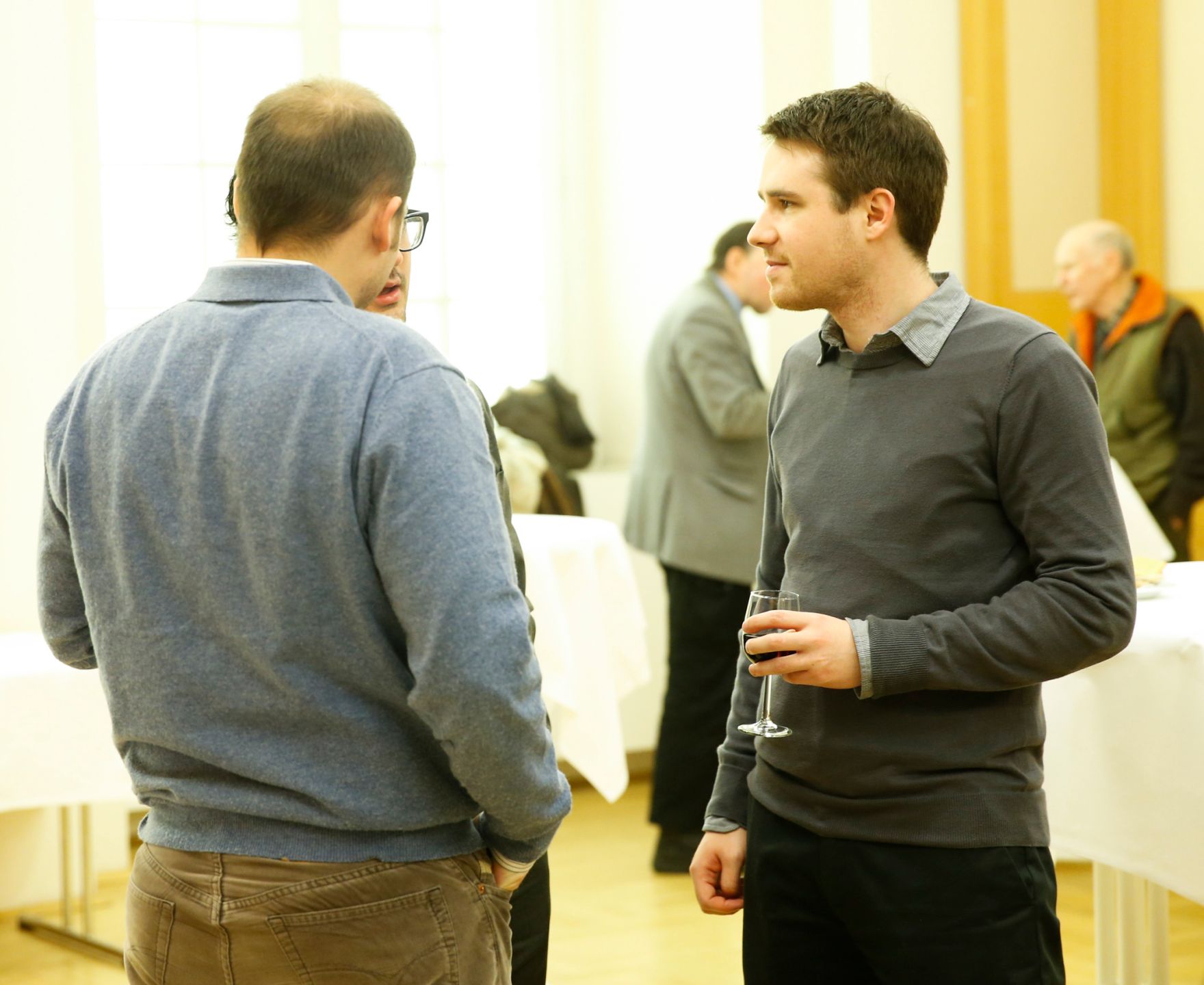 Am 9. Februar 2015 fand in der Diplomatischen Akademie Wien ein Gespr&auml;ch zum Thema: &bdquo;NICARAGUAN STATE POLICY TO MINIMISE THE EFFECTS OF THE WORLD ECOMOMIC CRISIS, ACCELERATE GROWTH, OVERCOME EXTREME POVERTY AND INCREASE RESILIENCE TO CLIMATE CHANGE&ldquo; statt. Ausklang der Veranstaltung.