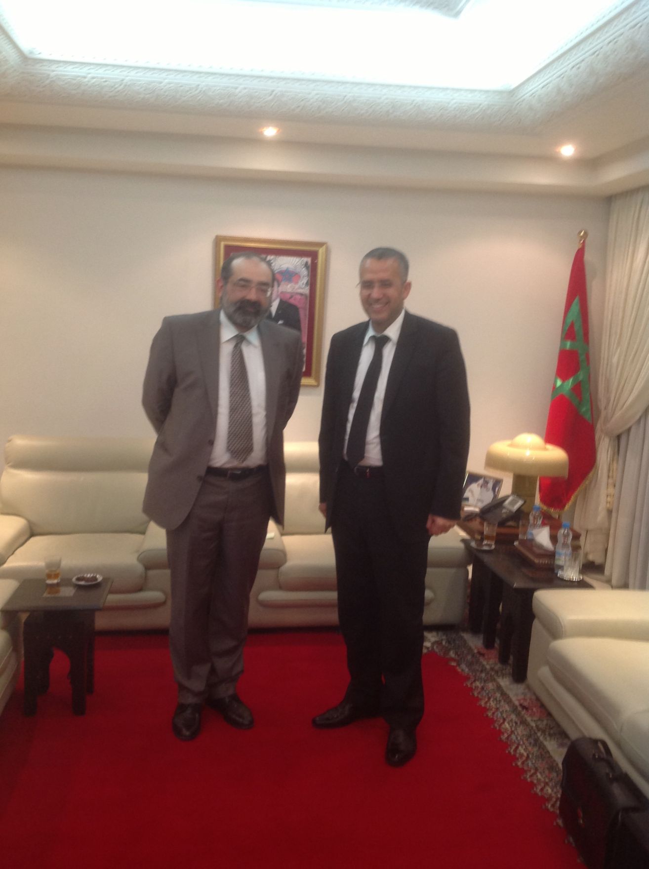 Besuch des Leiters des Instituts f&uuml;r Staatsorganisation und Verwaltungsreform im Bundeskanzleramt, Priv.-Doz. Balthasar (l.), beim Minister des K&ouml;nigreiches Marokko f&uuml;r die Beziehungen zum Parlament und zur Zivilgesellschaft, Lahbib Choubani (r.), am 5. M&auml;rz 2015.