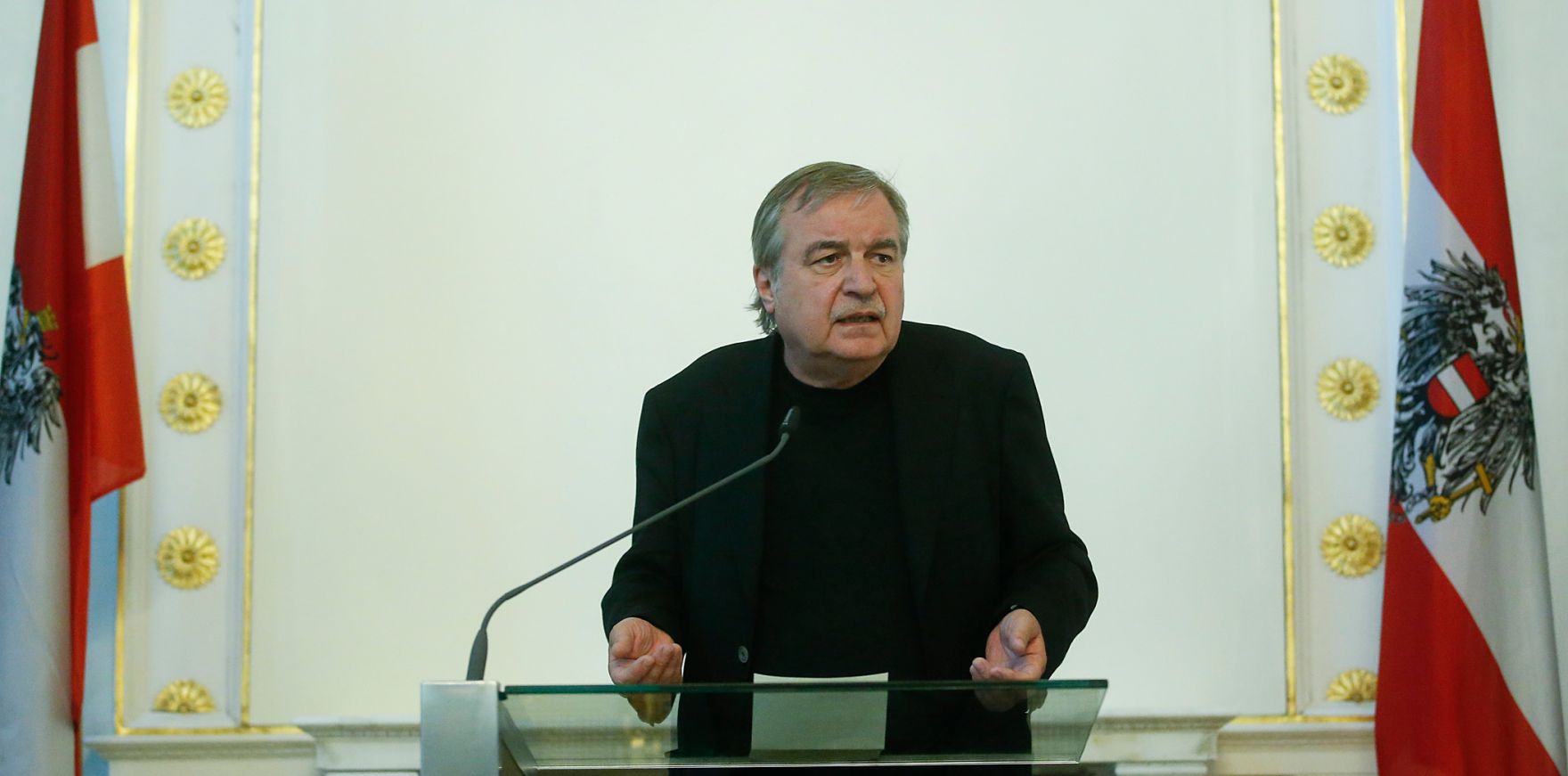 Am 9. Juni 2015 fand im Bundeskanzleramt die Ausstellungser&ouml;ffnung &quot;Idee Europa - 200 Jahre Wiener Kongress&quot; statt. Im Bild Generaldirektor des &Ouml;sterreichischen Staatsarchivs Wolfgang Maderthaner.