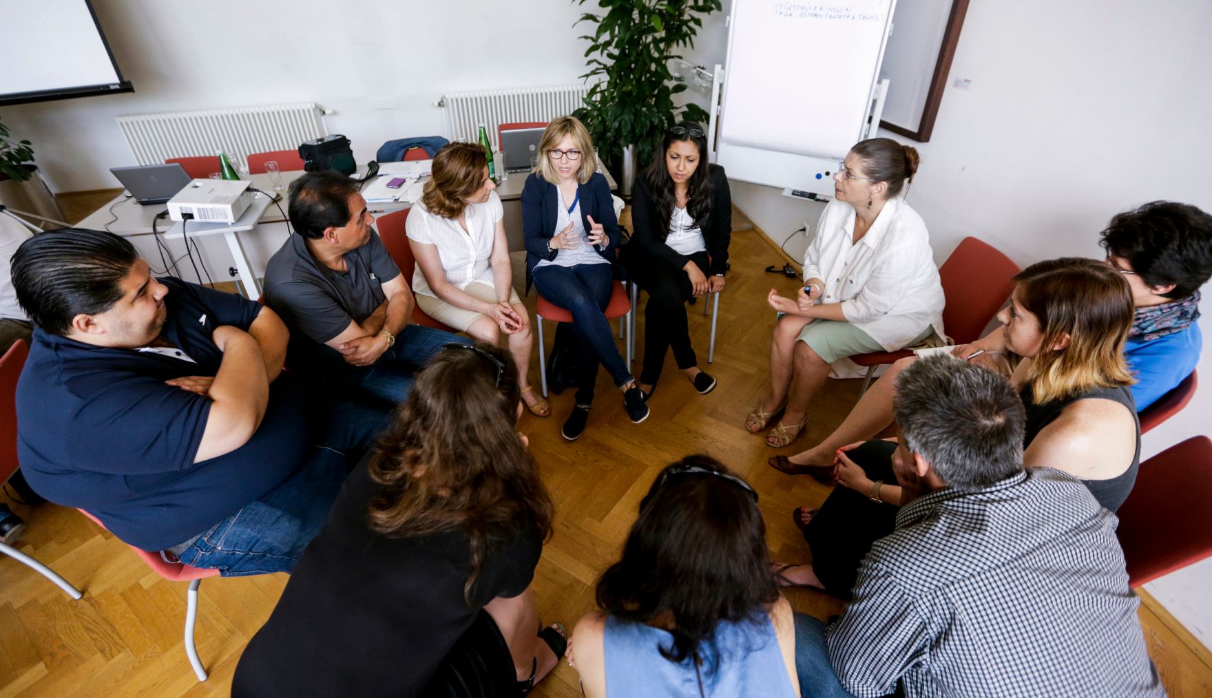 Am 22. Juni 2016 fand die 17. Roma Dialogplattform des Bundeskanzleramts zum Thema &bdquo;Gewalt in der Familie, h&auml;usliche Gewalt, Zwangsheirat&ldquo; statt.