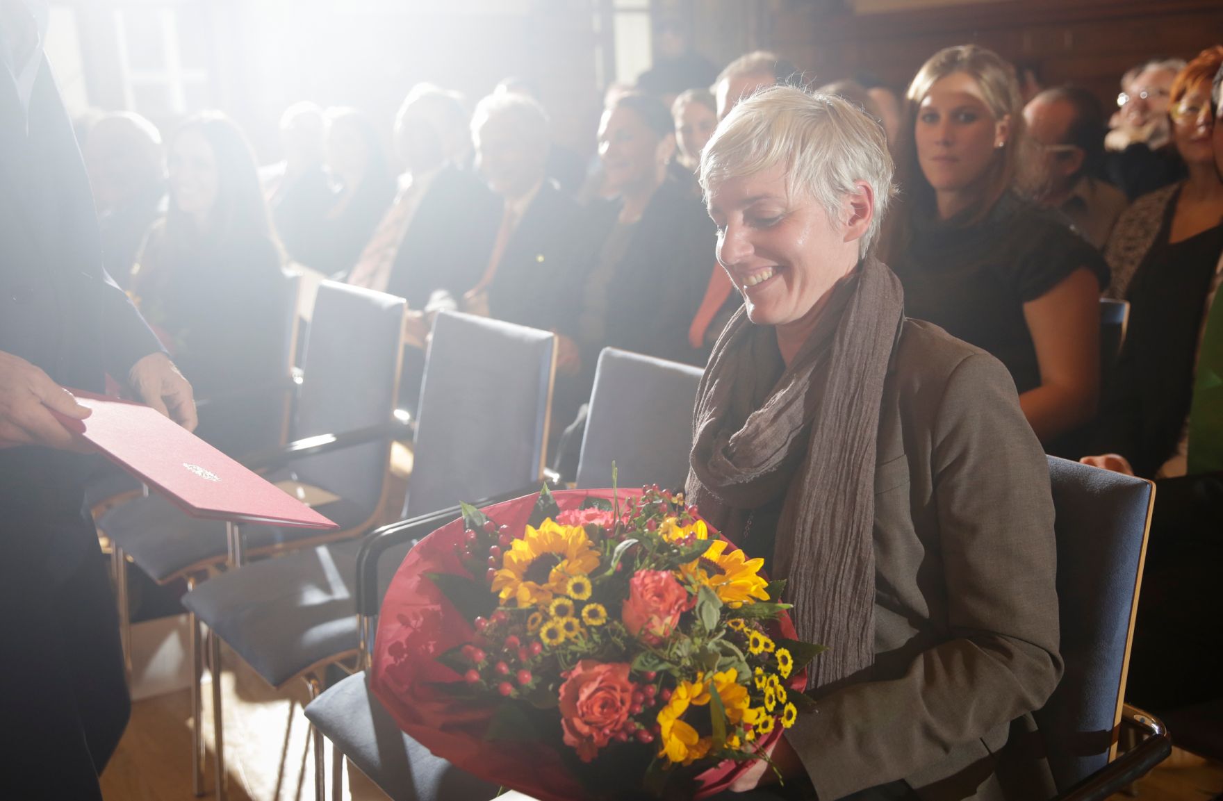 Am 17. Oktober 2016 &uuml;berreichte Ministerialrat Reinhold Hohengartner die Urkunden, mit denen Burkhard Werner Ren&eacute; Ernst und Peter Gruber der Berufstitel Professor verliehen wurde.