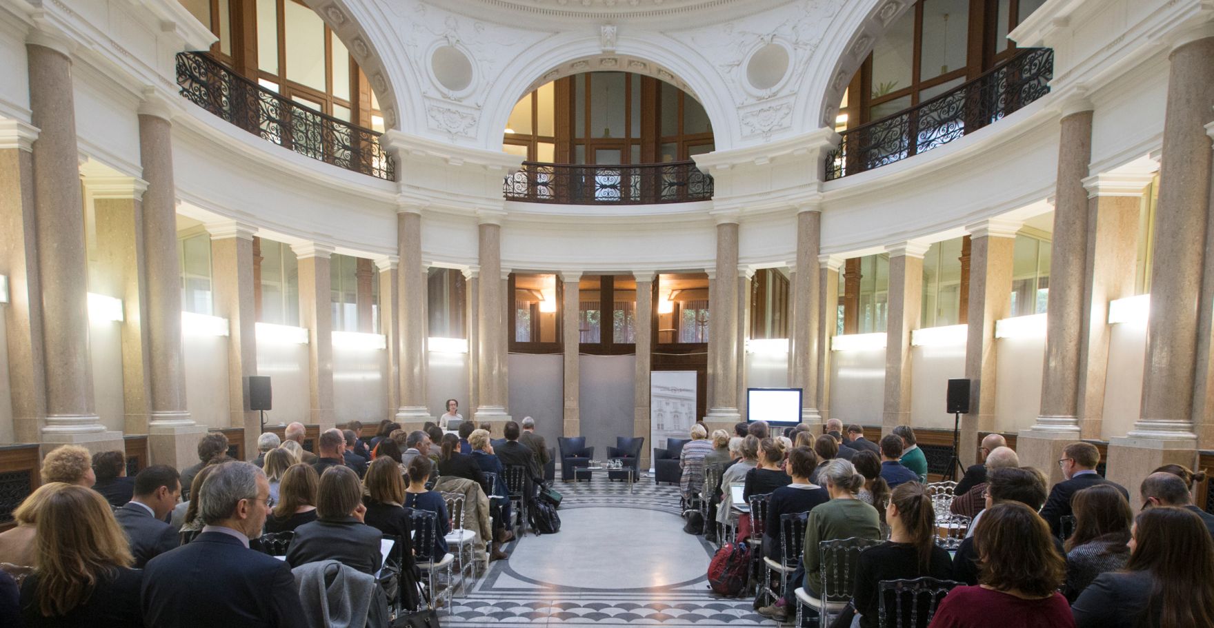 Am 18. November 2016 fand eine &ouml;ffentliche Sitzung der deutschsprachigen nationalen Bioethikkommissionen zum Thema &quot;CRISPR-CAS 9 - was bringt die Zukunft?&quot; statt.