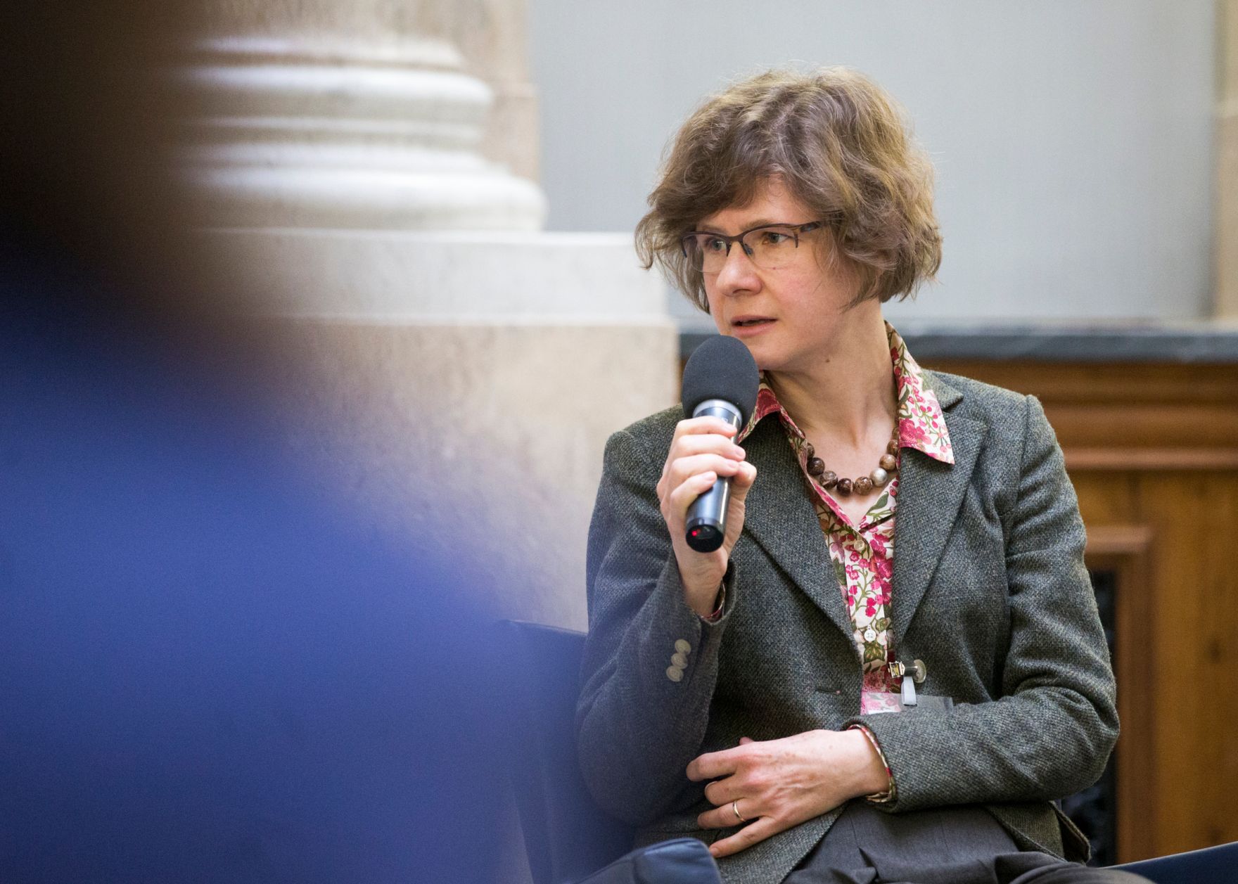 Am 18. November 2016 fand eine &ouml;ffentliche Sitzung der deutschsprachigen nationalen Bioethikkommissionen zum Thema &quot;CRISPR-CAS 9 - was bringt die Zukunft?&quot; statt. Im Bild Karen Nestor, Mitglied der Nationalen Ethikkommission im Bereich Humanmedizin.