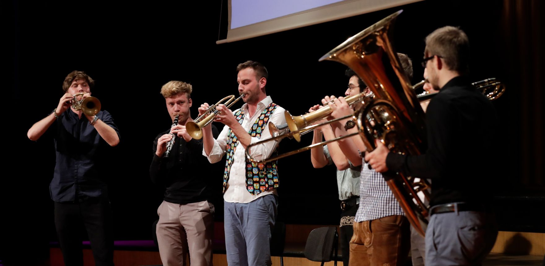 Am 1. Dezember 2016 fand die &Uuml;berreichung der outstanding artist awards 2016 im Radio Kulturhaus statt.