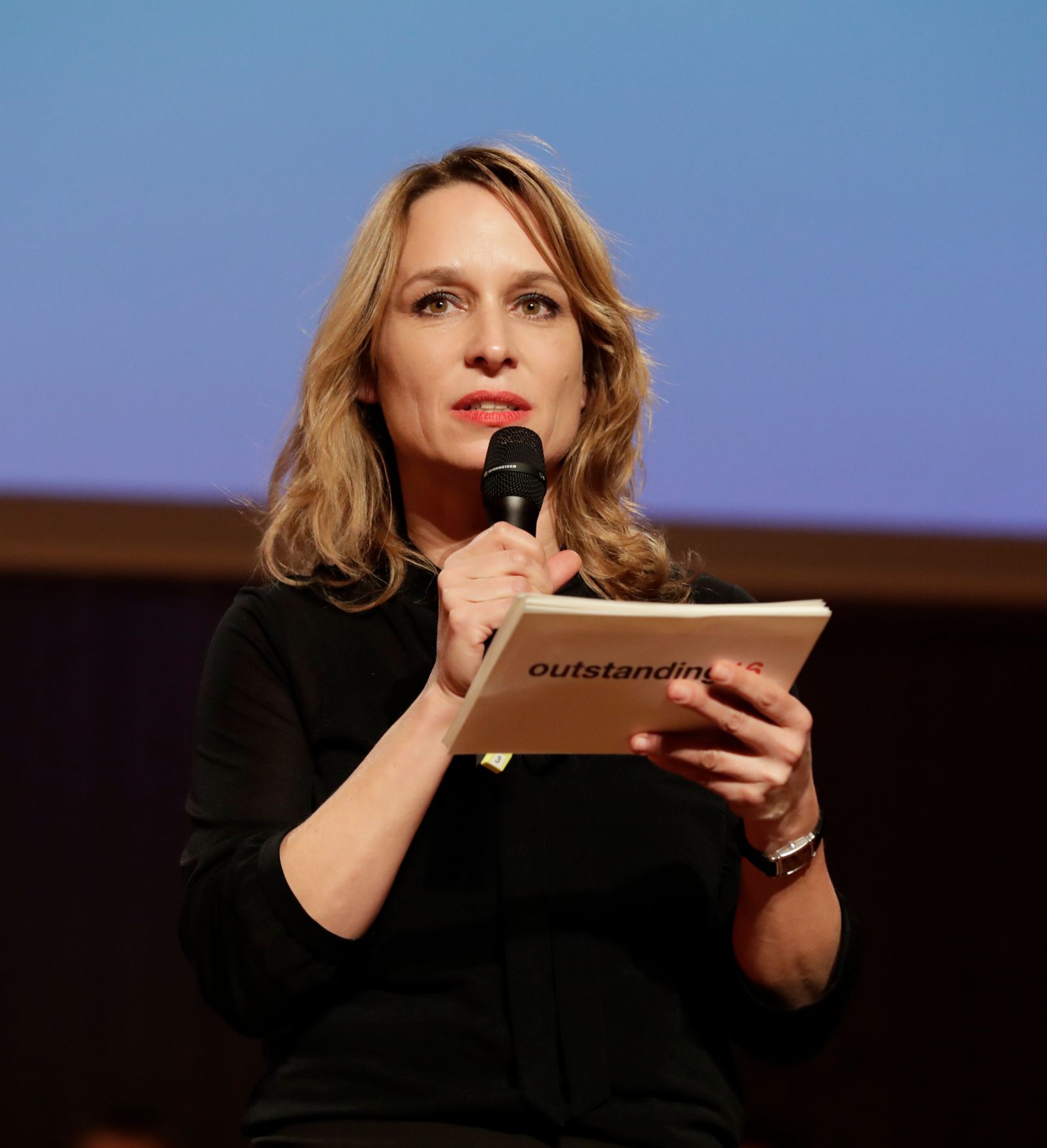 Am 1. Dezember 2016 fand die &Uuml;berreichung der outstanding artist awards 2016 im Radio Kulturhaus statt.