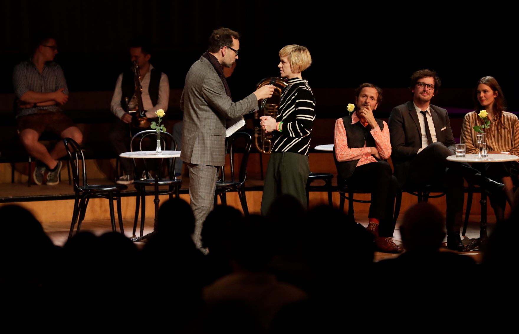 Am 1. Dezember 2016 fand die &Uuml;berreichung der outstanding artist awards 2016 im Radio Kulturhaus statt.