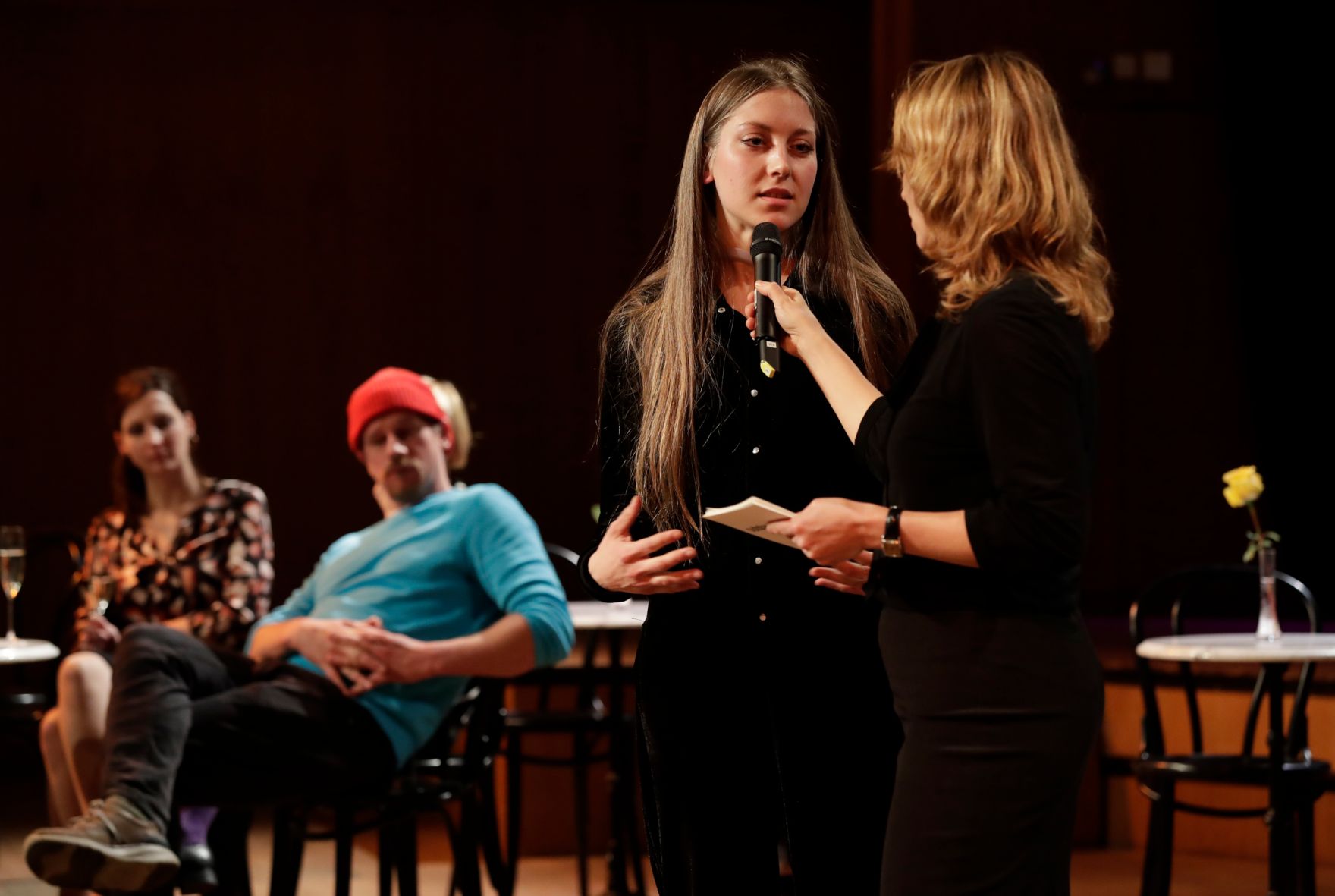 Am 1. Dezember 2016 fand die &Uuml;berreichung der outstanding artist awards 2016 im Radio Kulturhaus statt.