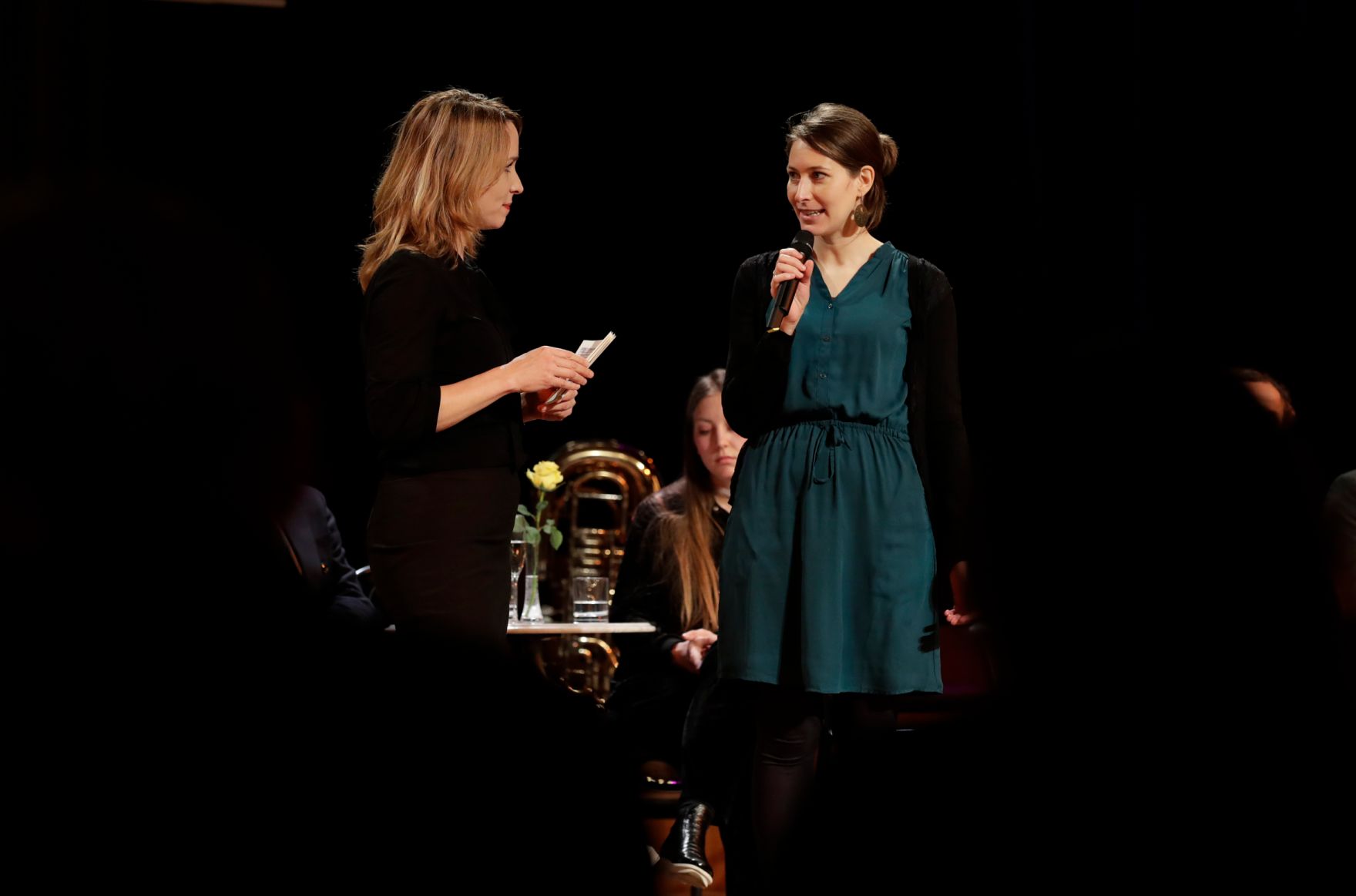 Am 1. Dezember 2016 fand die &Uuml;berreichung der outstanding artist awards 2016 im Radio Kulturhaus statt.