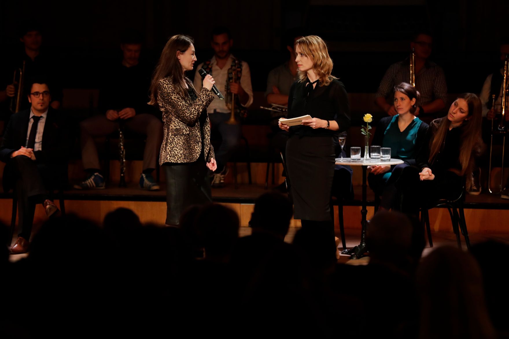 Am 1. Dezember 2016 fand die &Uuml;berreichung der outstanding artist awards 2016 im Radio Kulturhaus statt.