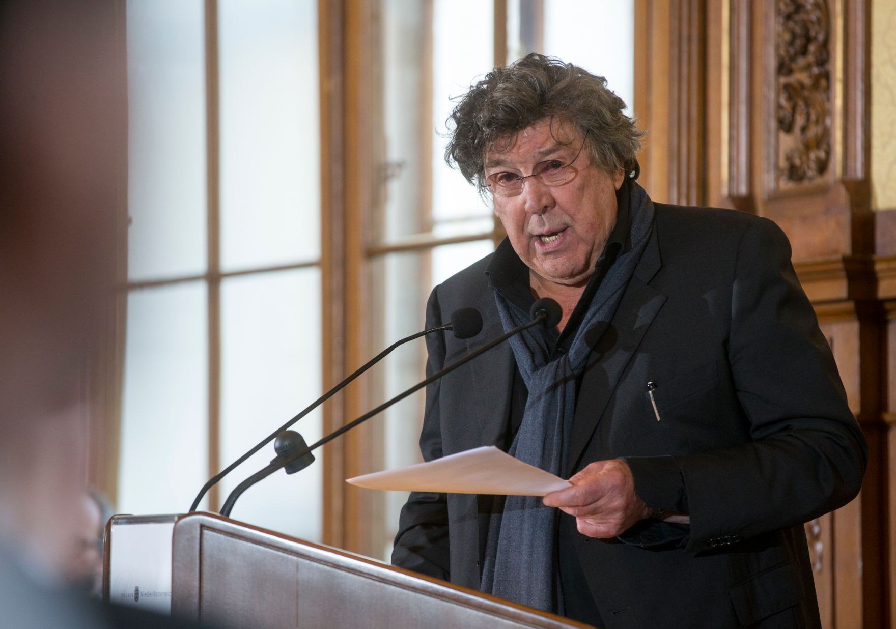 Am 12. Dezember 2016 &uuml;berreichte Ministerialrat Reinhold Hohengartner die Urkunden, mit denen Ferdinand Germadnik und Herbert Ziehensack der Berufstitel Professor verliehen wurde. Im Bild der Laudator Peter Patzak.