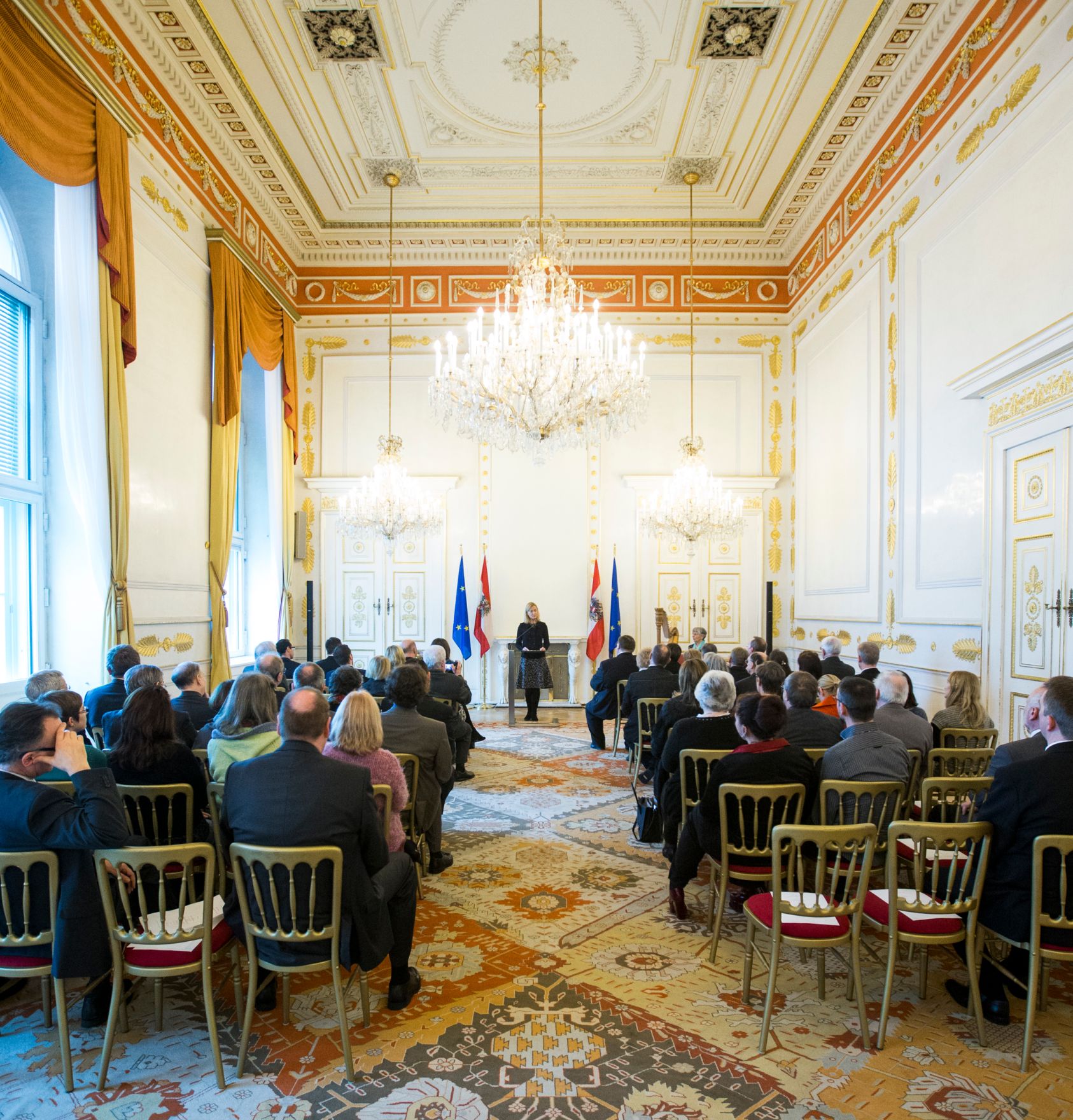 Am 1. Februar 2017 &uuml;berreichte Reinhold Hohengartner das Goldene Ehrenzeichen f&uuml;r Verdienste um die Republik &Ouml;sterreich an Maria Bernklau.