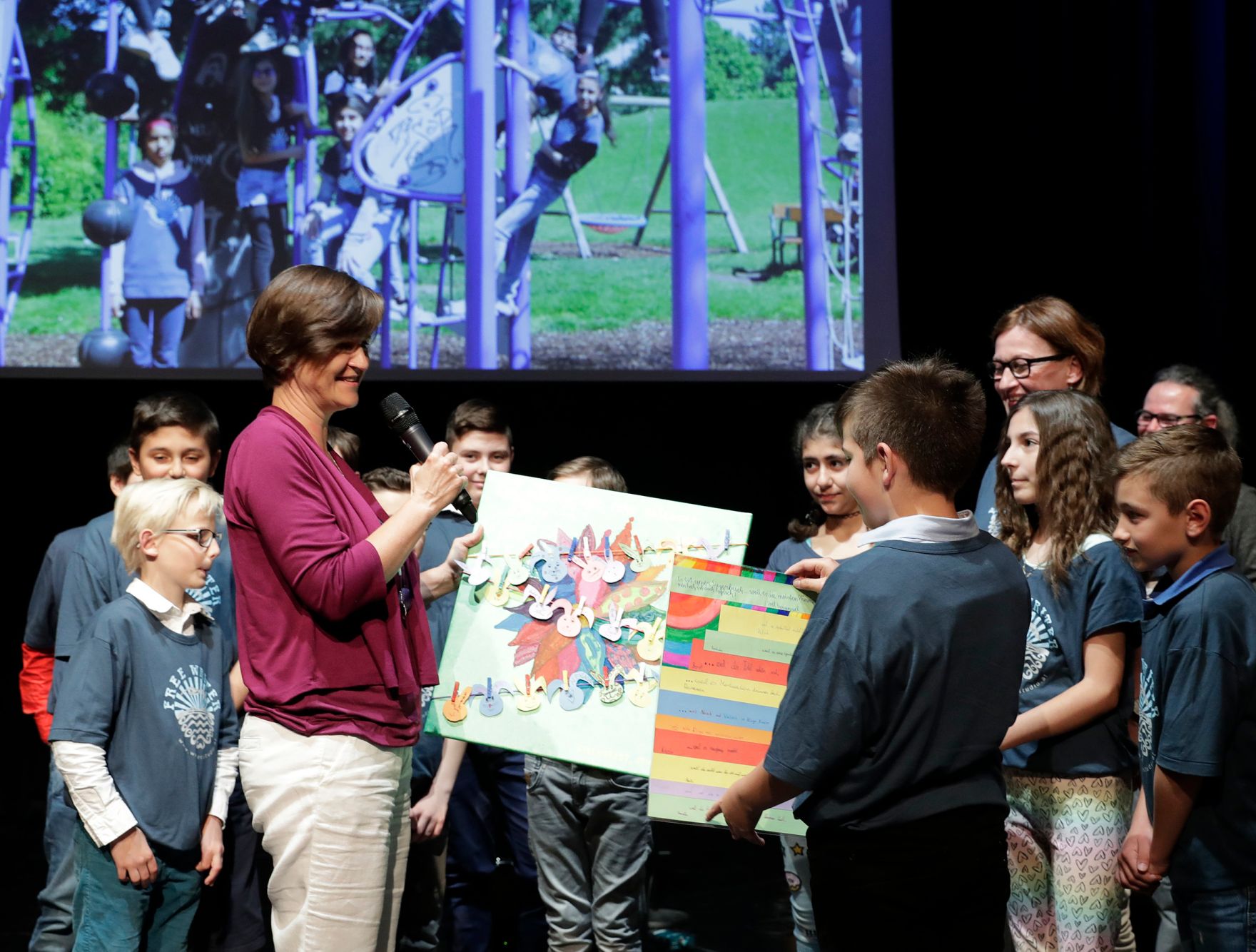 Am 17. Mai 2017 fand im Kultur- und Kongresszentrum in Eisenstadt die Verleihung des &Ouml;sterreichischen Kinder- und Jugendbuchpreises statt.