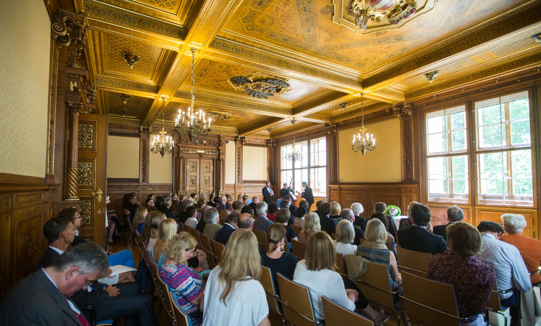 Am 29. Mai 2017 &uuml;berreichte Reinhold Hohengartner die Urkunde, mit der Gerhard Jelinek der Berufstitel Professor verliehen wurde.