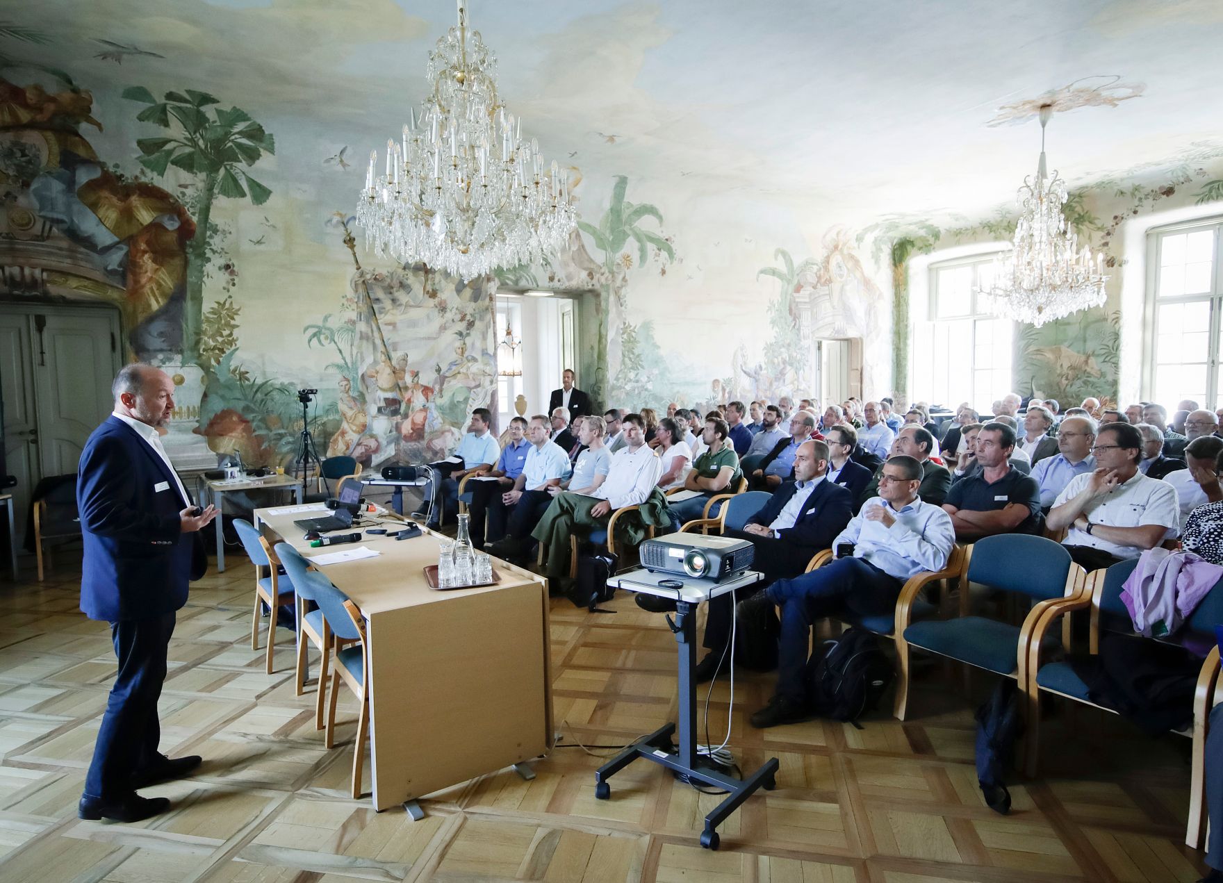 Am 5. September 2017 fand der Workshop zum Thema &bdquo;Gro&szlig;fl&auml;chiger Stromausfall/Blackout&ldquo; im Schloss Laudon statt.