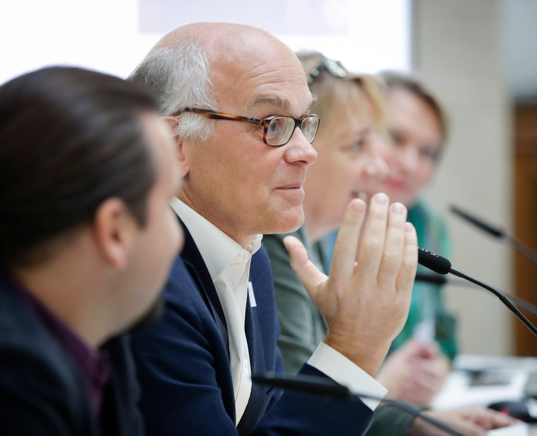 Am 13. September 2017 fand der Impulstag School of Data Public Services im Kassensaal statt. Im Bild Bernhard Krabina (l.), G&uuml;nther Ogris (m.l.), Ursula Rosenbichler (m.r.) und Sandra Rauecker-Grillitsch (r.).