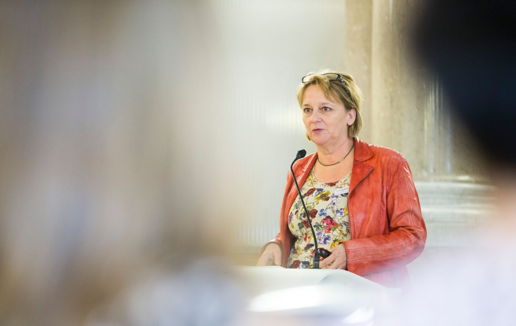 Am 13. November 2017 fand die Veranstaltung "Gender Pay Gap: Fakten, Handlungen, Ergebnisse" statt. Im Bild Ursula Rosenbichler, Leiterin der Abteilung III/9 des Bundeskanzleramtes.