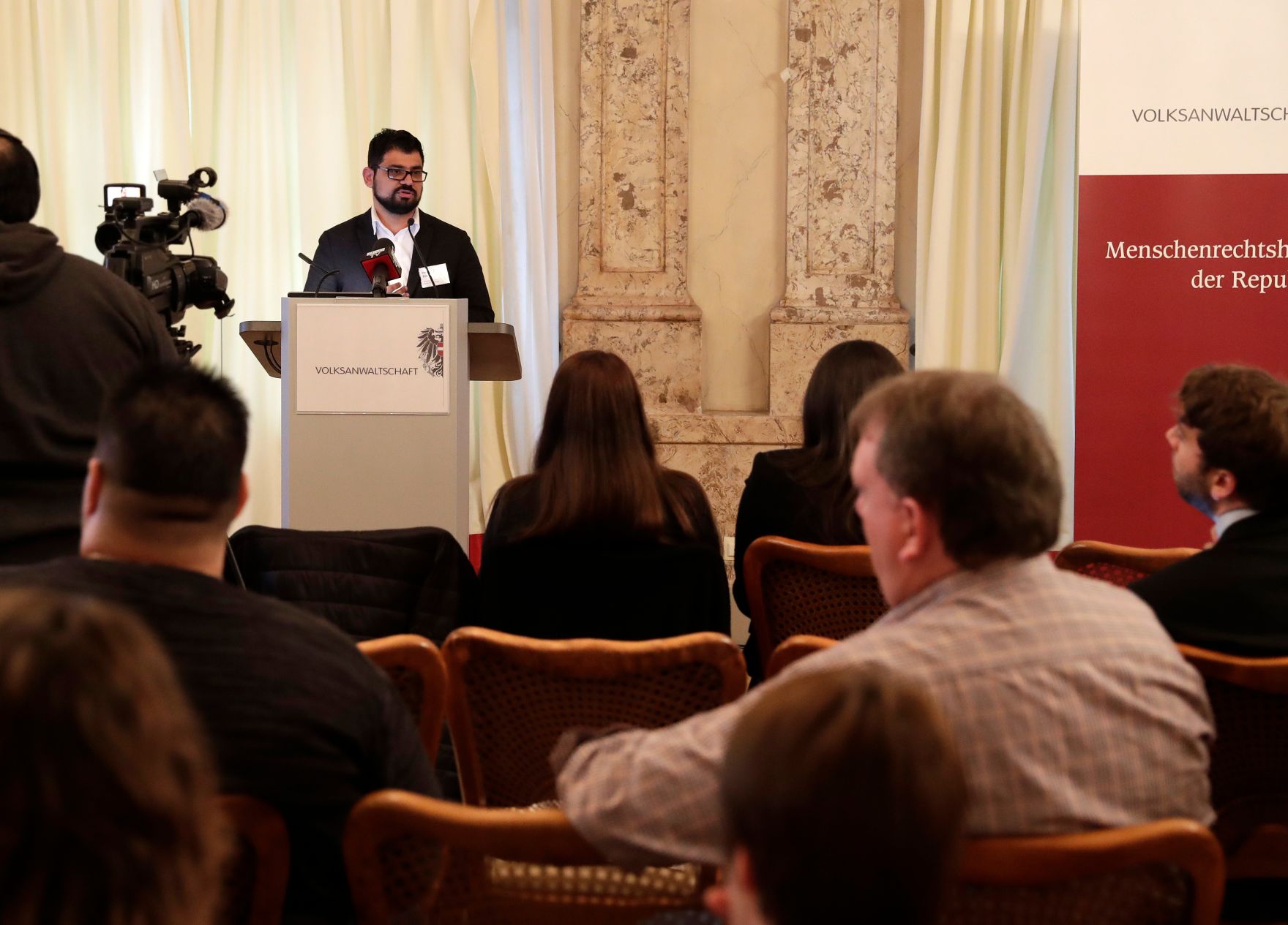 Am 24. November 2017 fand die 20. Roma Dialogplattform des Bundeskanzleramts zum Thema &quot;Au&szlig;erschulische Jugendarbeit&quot; statt.