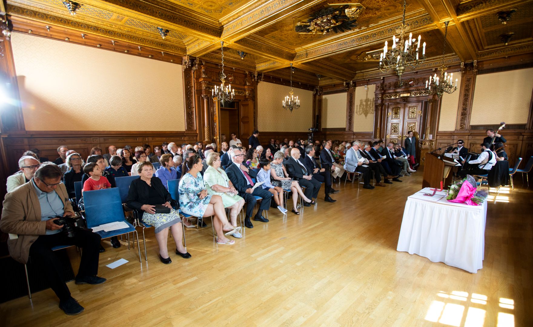 Am 4. Juli 2018 wurden das Goldene Ehrenzeichen f&uuml;r Verdienste um die Republik &Ouml;sterreich an Karl Pfeiffer und das &Ouml;sterreichische Ehrenkreuz f&uuml;r Wissenschaft und Kunst I. Klasse an Franz Oswald &uuml;berreicht.