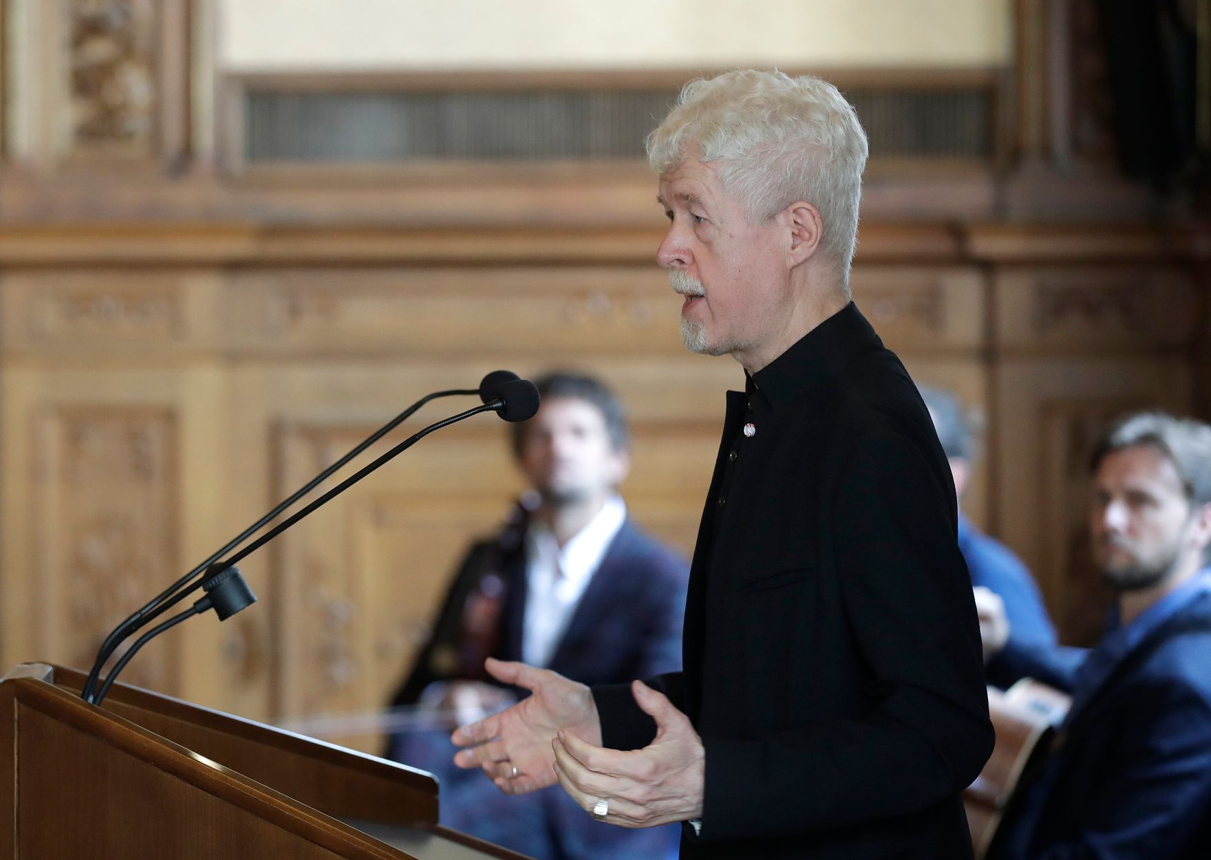 Am 4. Juli 2018 wurden die Urkunde &uuml;ber die Verleihung des Berufstitels Professor an Kurt Philipp und das Gro&szlig;e Ehrenzeichen f&uuml;r Verdienste um die Republik &Ouml;sterreich an Franz Basdera (im Bild) &uuml;berreicht.