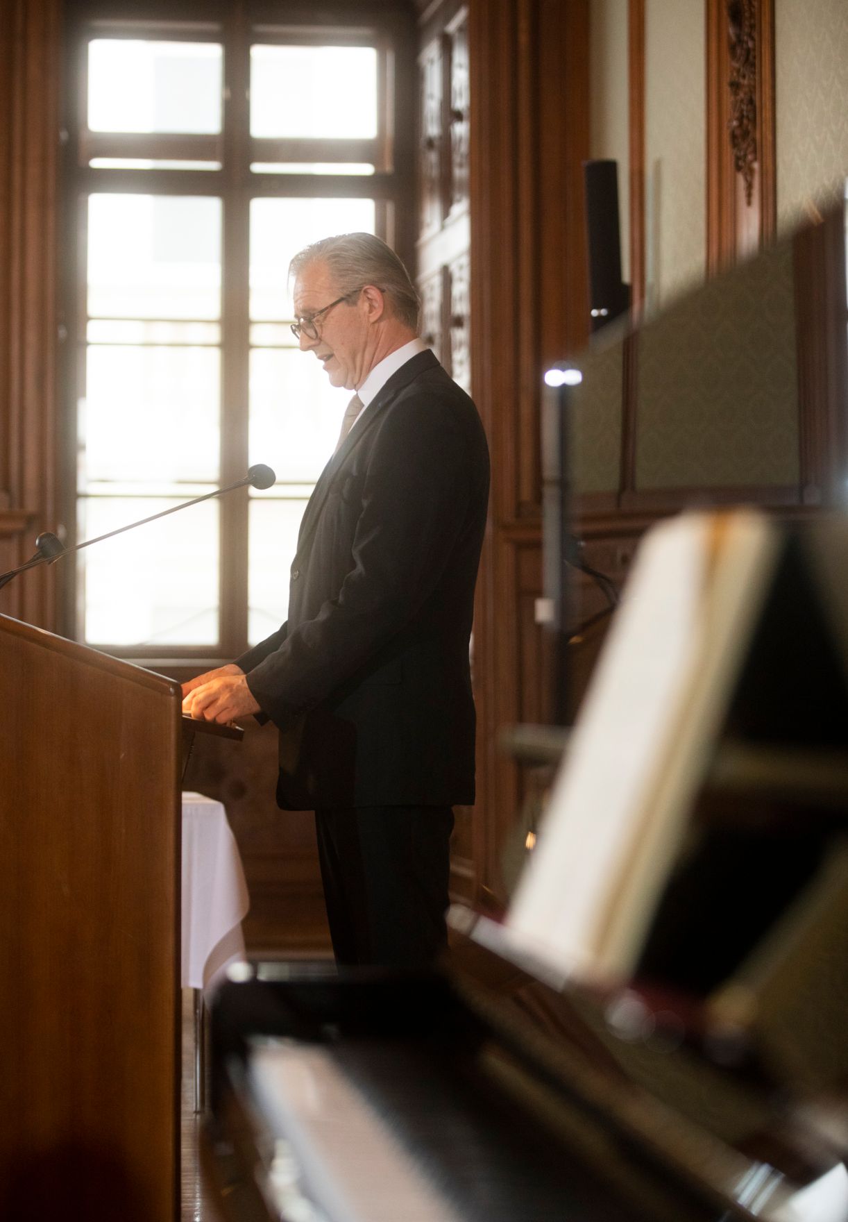 Am 22. Oktober 2018 &uuml;berreichte Sektionschef J&uuml;rgen Meindl das &Ouml;sterreichische Ehrenkreuz f&uuml;r Wissenschaft und Kunst an Thomas D&auml;nemark. Im Bild der Laudator Kammerschauspieler Joseph Lorenz.