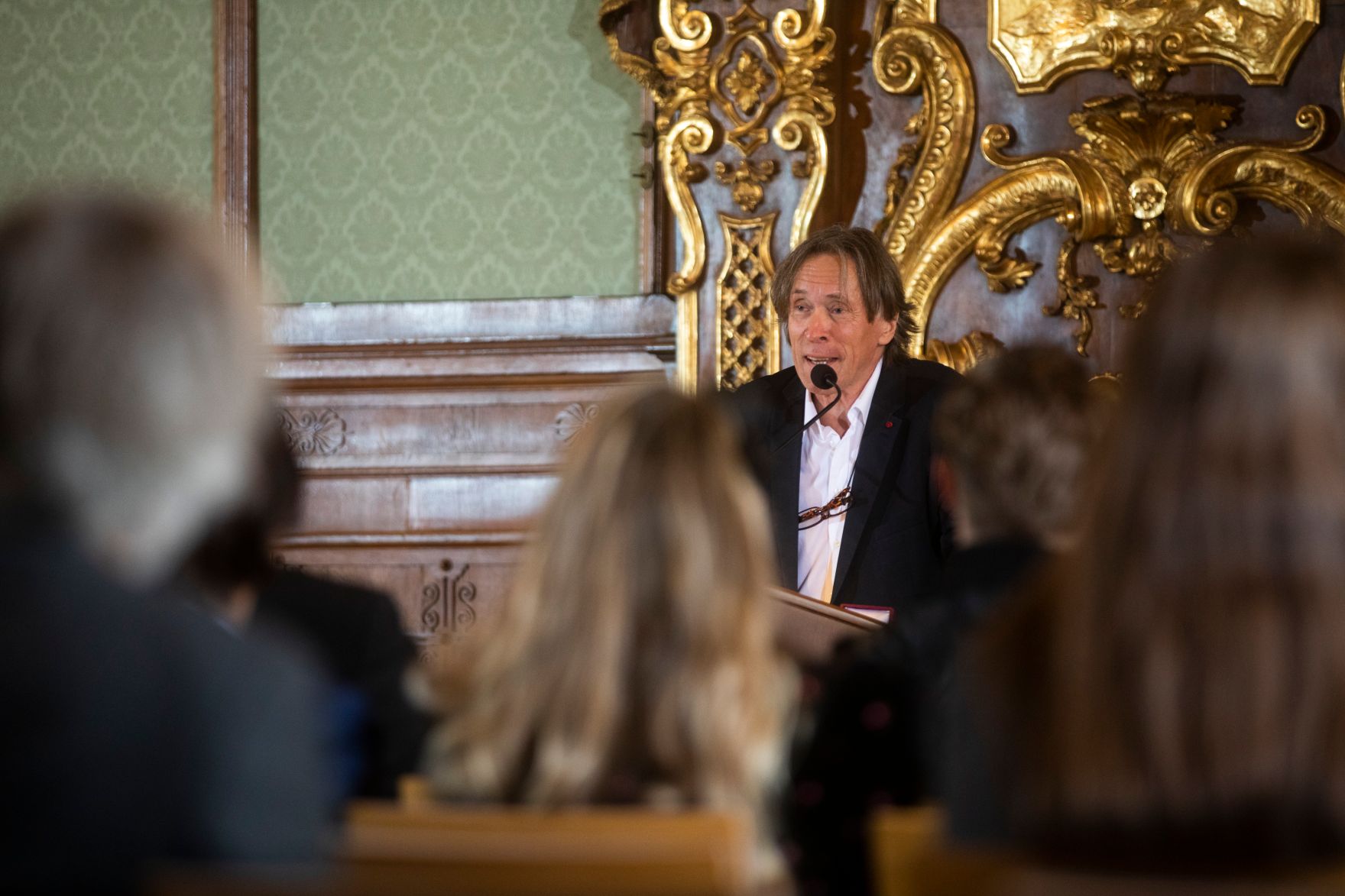 Am 22. Oktober 2018 &uuml;berreichte Reinhold Hohengartner das &Ouml;sterreichische Ehrenkreuz f&uuml;r Wissenschaft und Kunst an Hubert Waldner (im Bild).