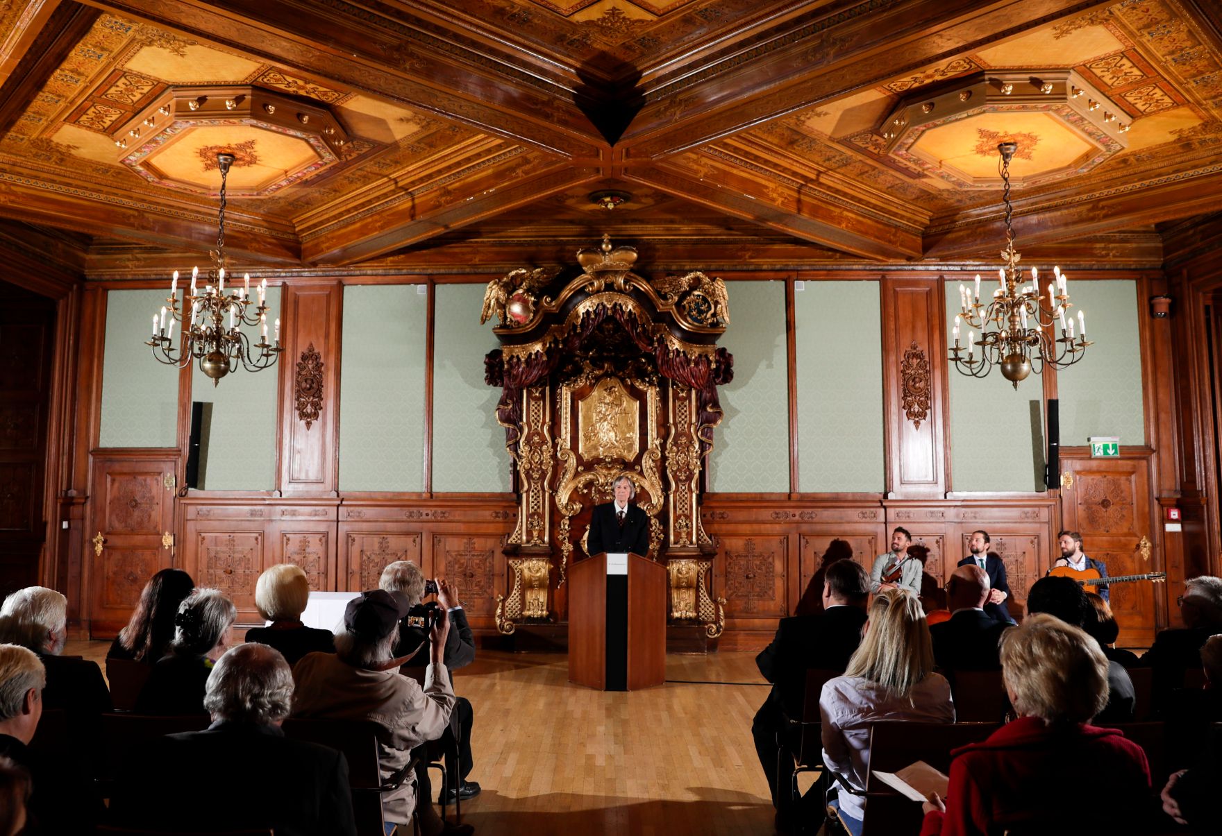 Am 23. Oktober 2018 &uuml;berreichte Ministerialrat Reinhold Hohengartner das Goldene Ehrenzeichen f&uuml;r Verdienste um die Republik &Ouml;sterreich an Gerhard Hermanky und Karl Novak (im Bild).