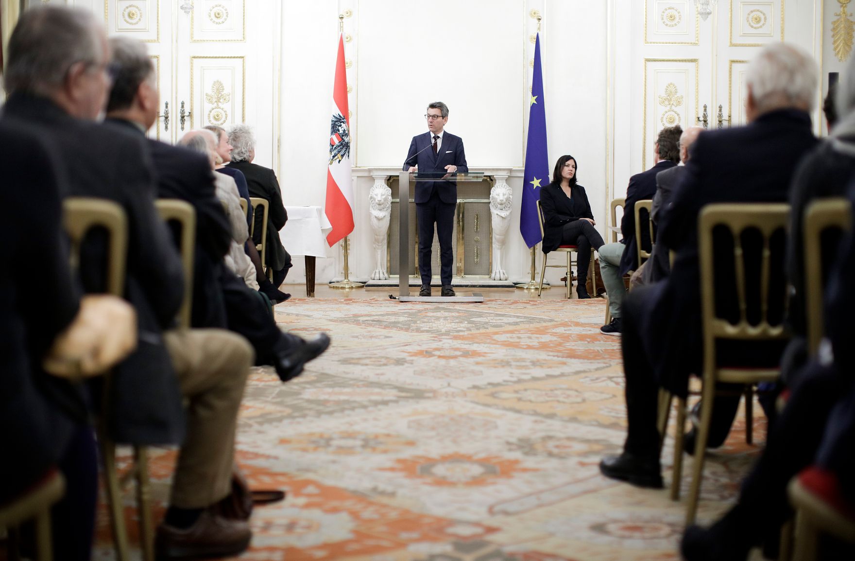 Am 22. November 2018 verlieh Sektionschef J&uuml;rgen Meindl (im Bild) den &Ouml;sterreichischen Staatspreis f&uuml;r Kulturpublizistik an Martin Pollack.