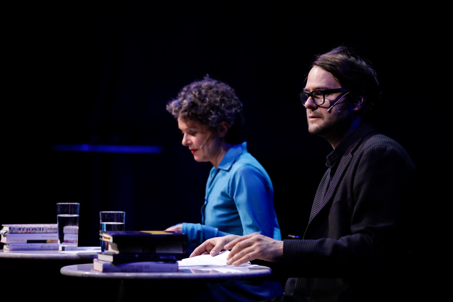Am 4. November 2019 verlieh Sektionschef J&uuml;rgen Meindl den &Ouml;sterreichischen Buchpreis und den Deb&uuml;tpreis 2019. Im Bild Moderatorin Dorothee Hartinger (l.) und Moderator Philipp Hau&szlig; (r.).