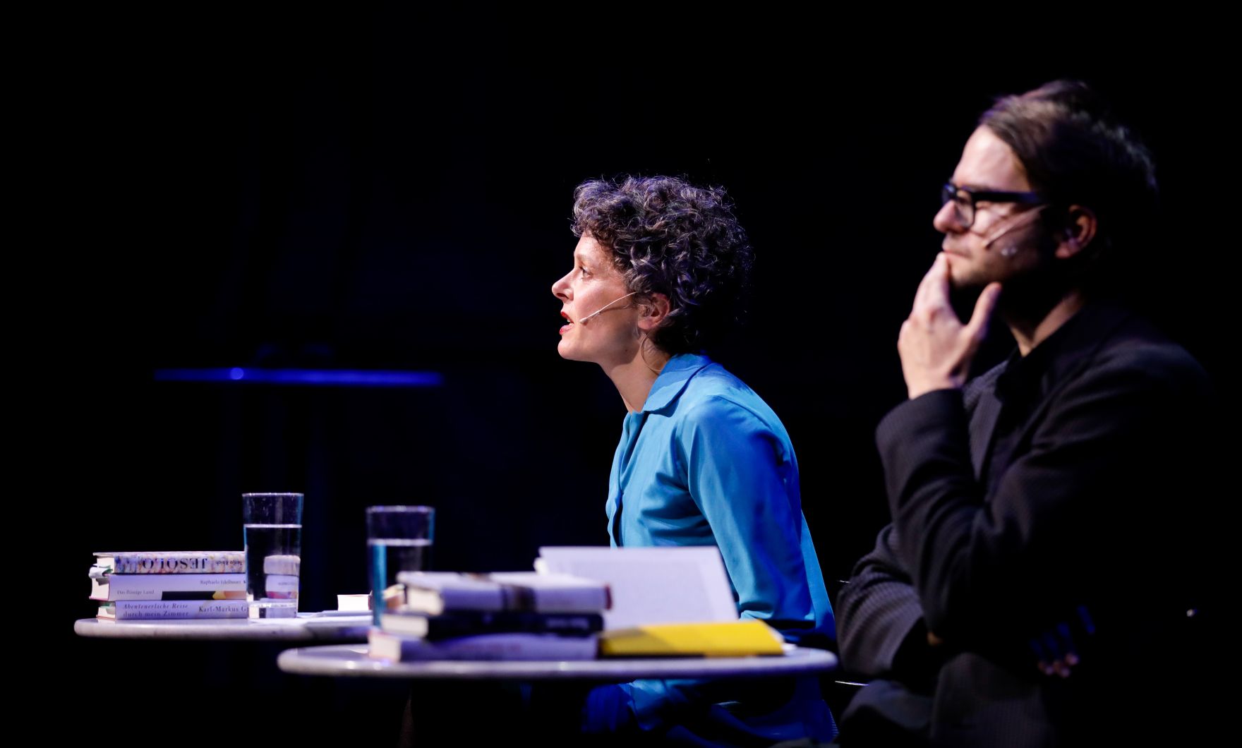 Am 4. November 2019 verlieh Sektionschef J&uuml;rgen Meindl den &Ouml;sterreichischen Buchpreis und den Deb&uuml;tpreis 2019. Im Bild Moderatorin Dorothee Hartinger (l.) und Moderator Philipp Hau&szlig; (r.).