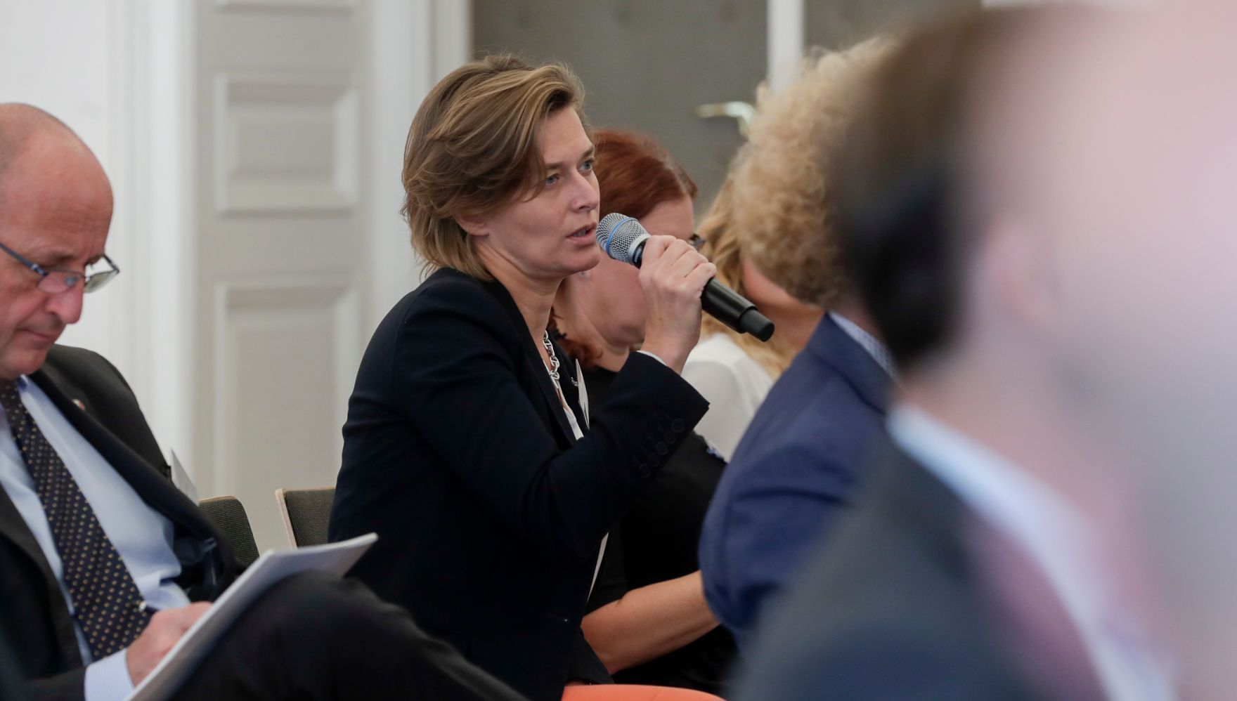 Am 11. Oktober 2019 nahm Bundeskanzlerin Brigitte Bierlein an dem Treffen der deutschsprachigen Ethikkommissionen zum Thema &quot;Desinformation in der Medizin&quot; teil.