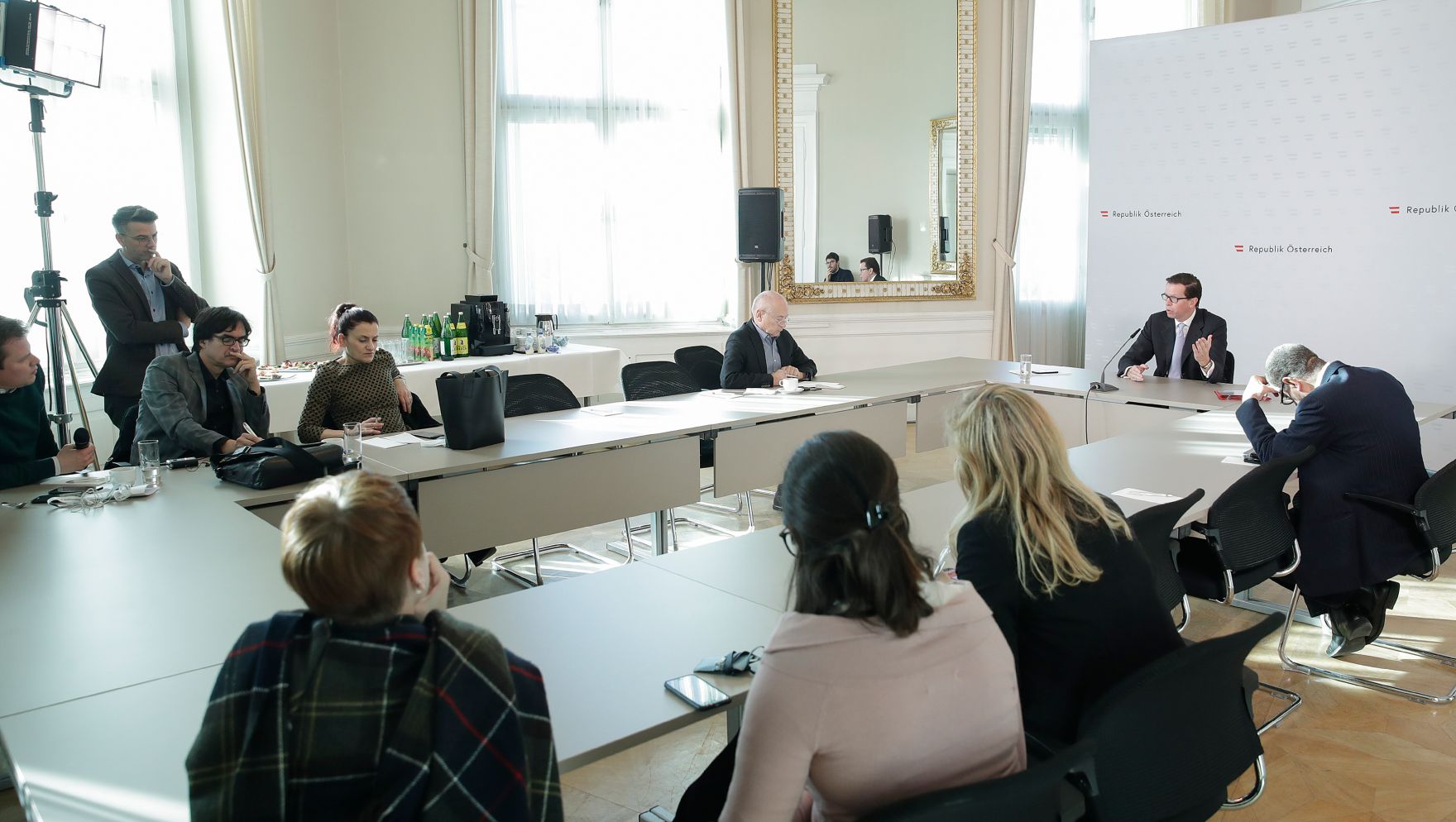 Am11. Dezember 2019 lud Regierungssprecher Alexander Winterstein zu einem Briefing zu den aktuellen Themen der Bundesregierung.