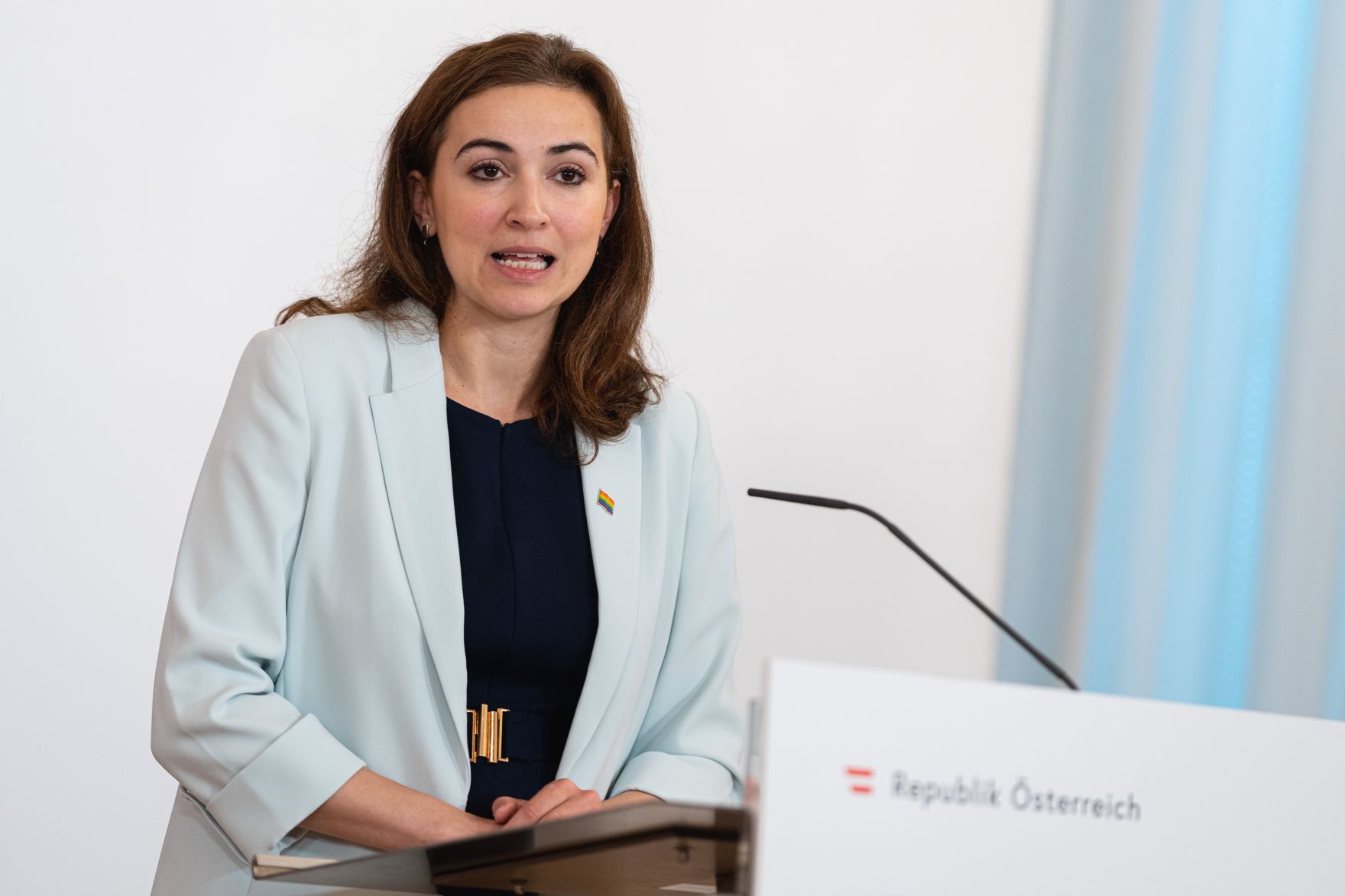 Im Bild Bundesministerin Alma Zadic nach dem Ministerrat am 23. Juni 2021.