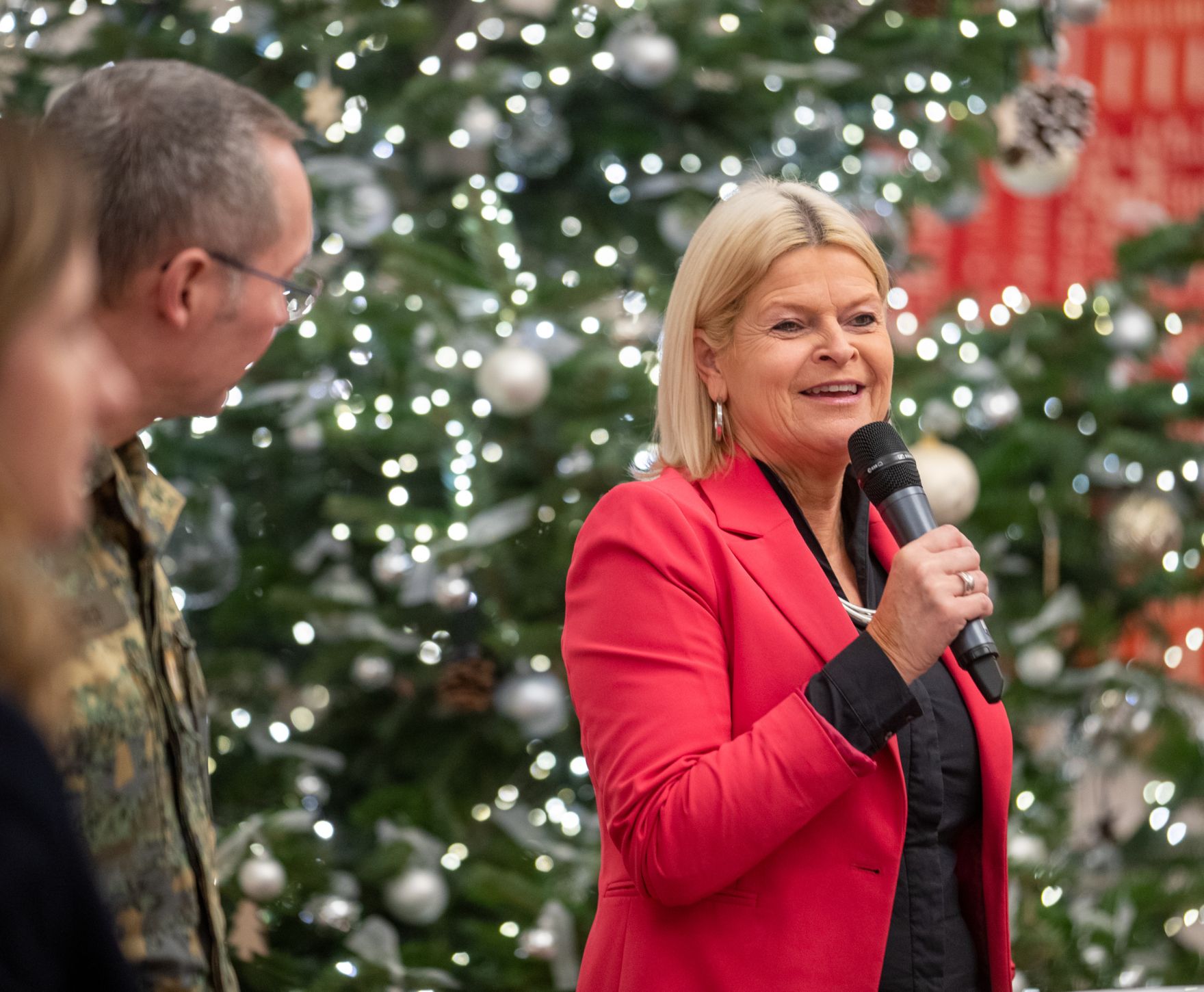 Am 19. Dezember 2022 nahmen Staatssekret&auml;rin Claudia Plakolm, Bundesministerin Klaudia Tanner (im Bild) und Bundesminister Johannes Rauch Veranstaltung &bdquo;1 Jahr GECKO&ldquo; teil.