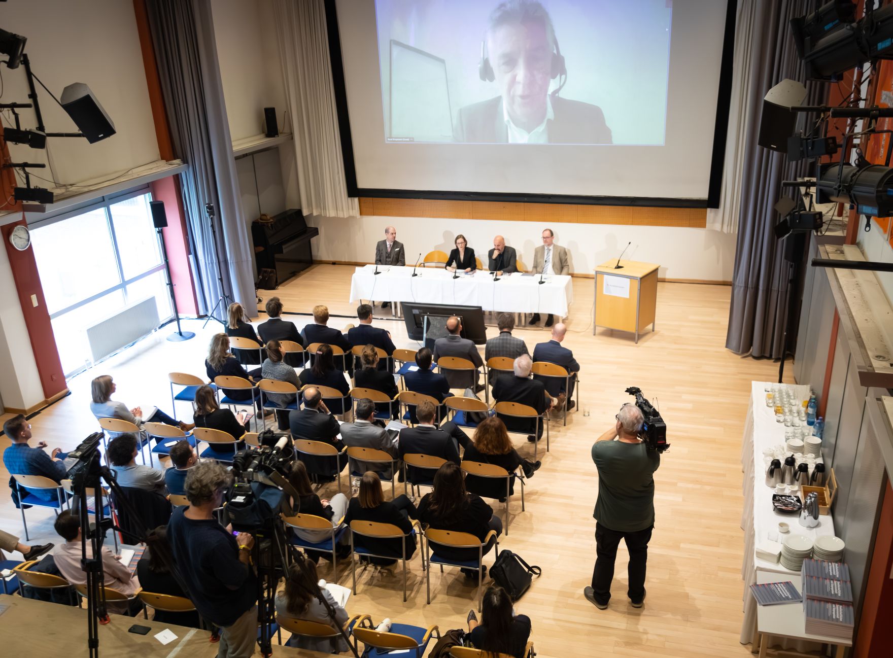 Am 27. April 2023 lud das Bundeskanzleramt anl&auml;sslich der Pr&auml;sentation des Berichts &bdquo;Gesellschaftlicher Zusammenhalt und Segregation &ndash; Eine Bestandsaufnahme zu Integration und Desintegration in &Ouml;sterreich&ldquo; zu einem Fachgespr&auml;ch mit Experten. Im Bild Ruud Koopmans.