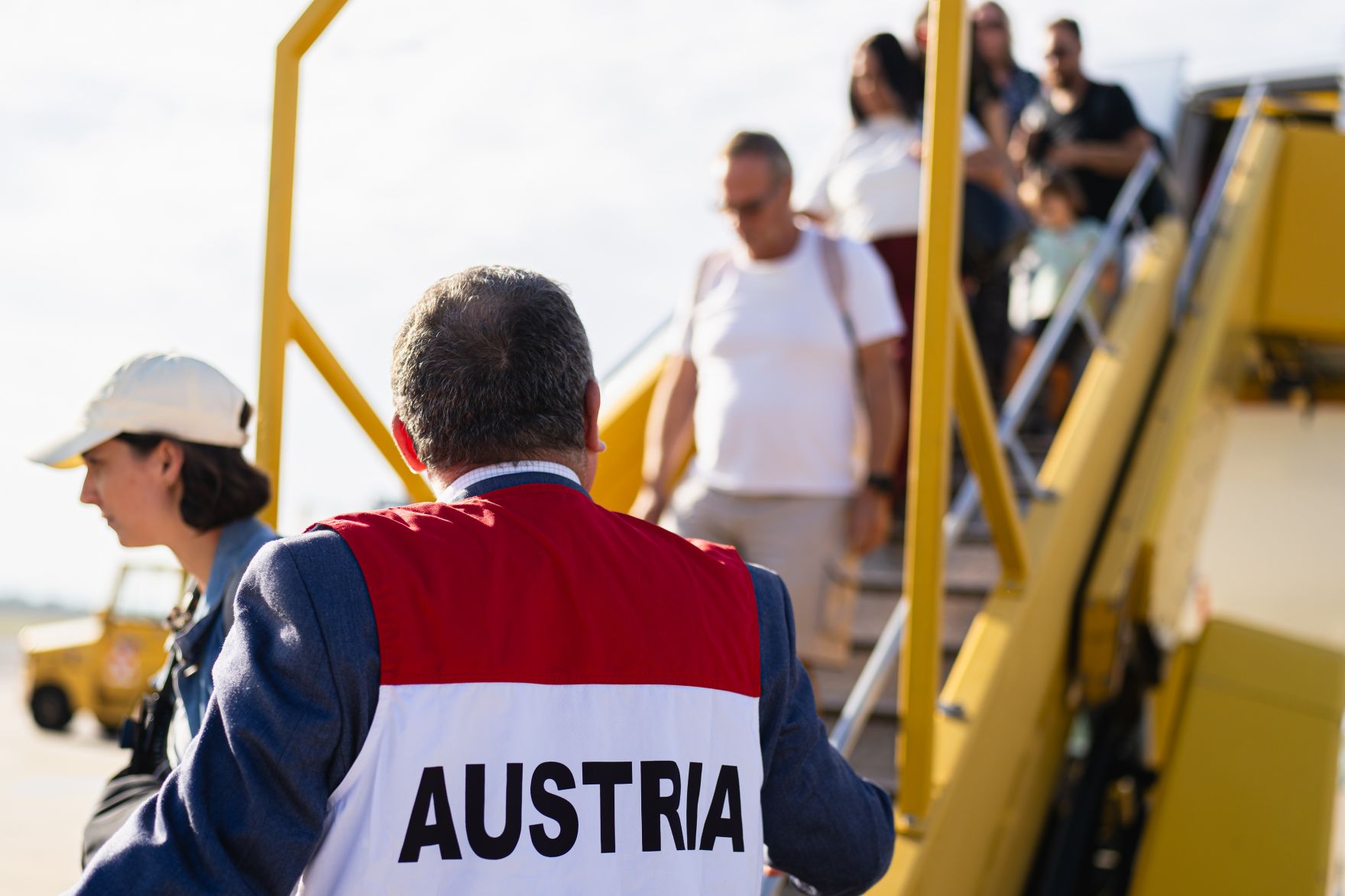Am 12. Oktober 2023 landete der erste Evakuierungsflug f&uuml;r &Ouml;sterreicherinnen und &Ouml;sterreicher aus Israel am Flughafen Schwechat.