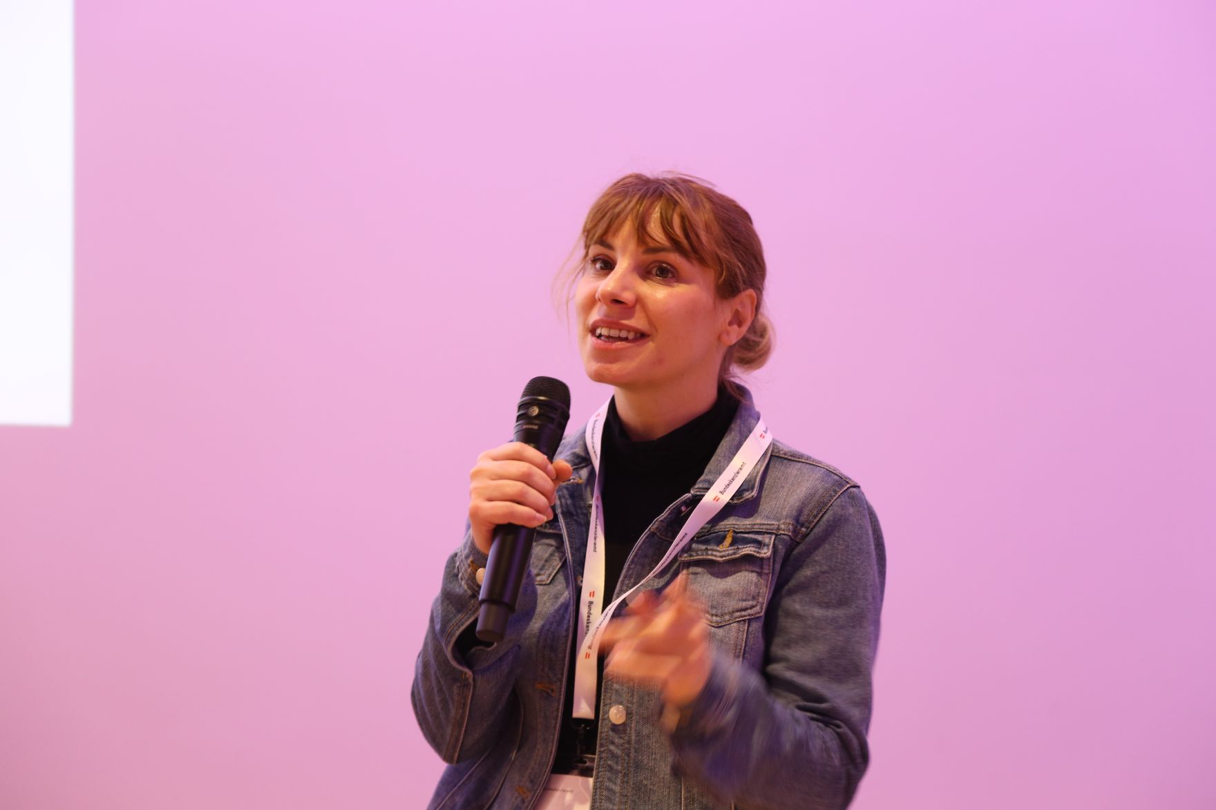 Am 28. November 2023 fand das 9. Forum Jugendstrategie unter dem Titel &quot;Jugend und Krisen: Initiativen in schwierigen Zeiten&quot; statt.