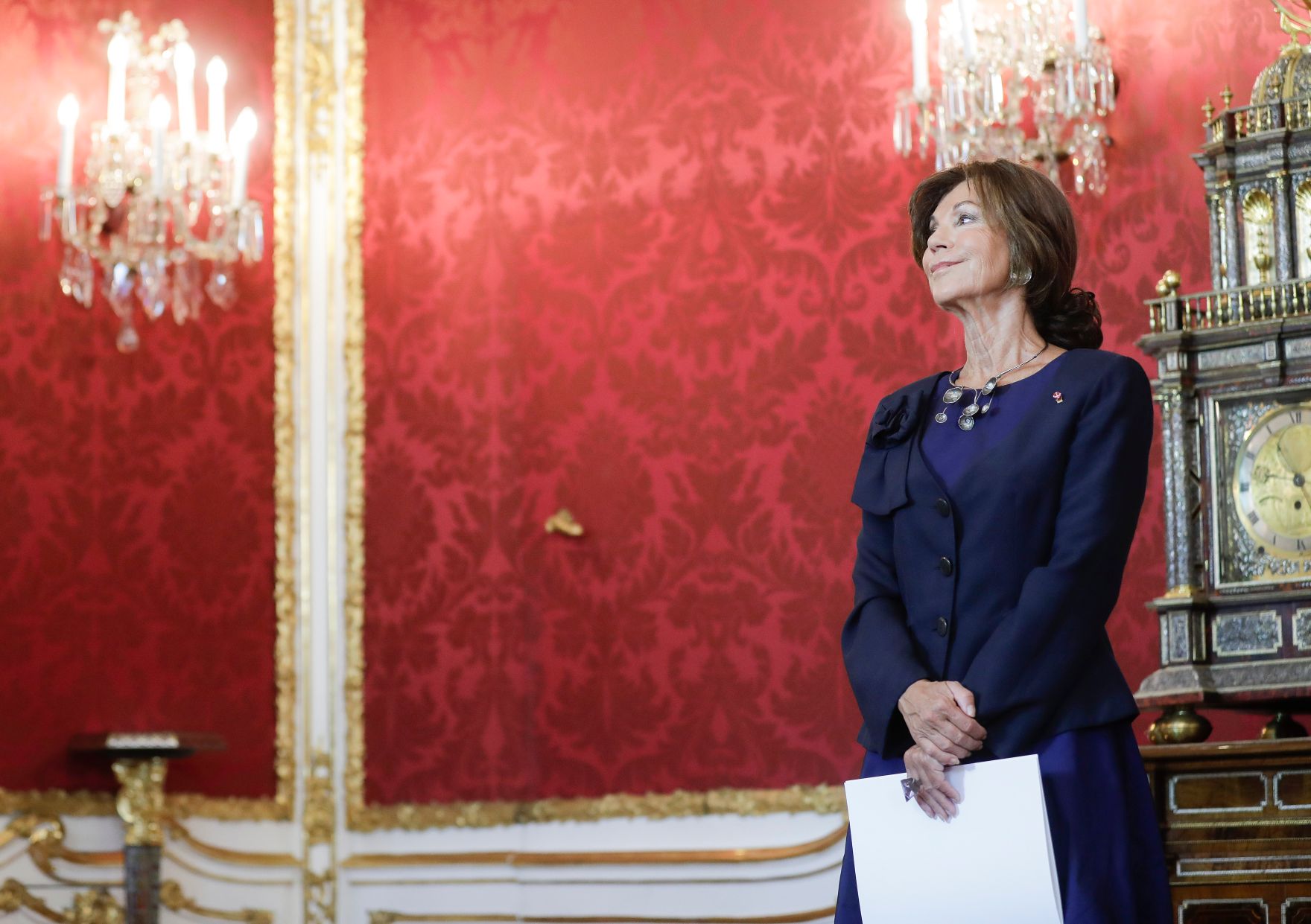 Am 3. Juni 2019 wurde die neue Bundesregierung vom Bundespr&auml;sidenten in der Pr&auml;sidentschaftskanzlei angelobt. Im Bild Bundeskanzlerin Brigitte Bierlein.