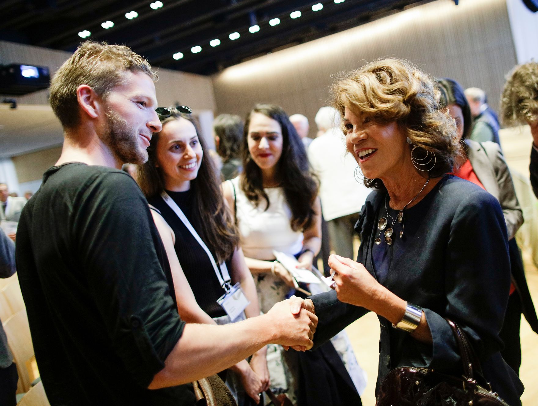 Am 24. August 2019 nahm Bundeskanzlerin Brigitte Bierlein (r.) gemeinsam mit Bundespr&auml;sident Alexander Van der Bellen am Forum Alpbach teil.