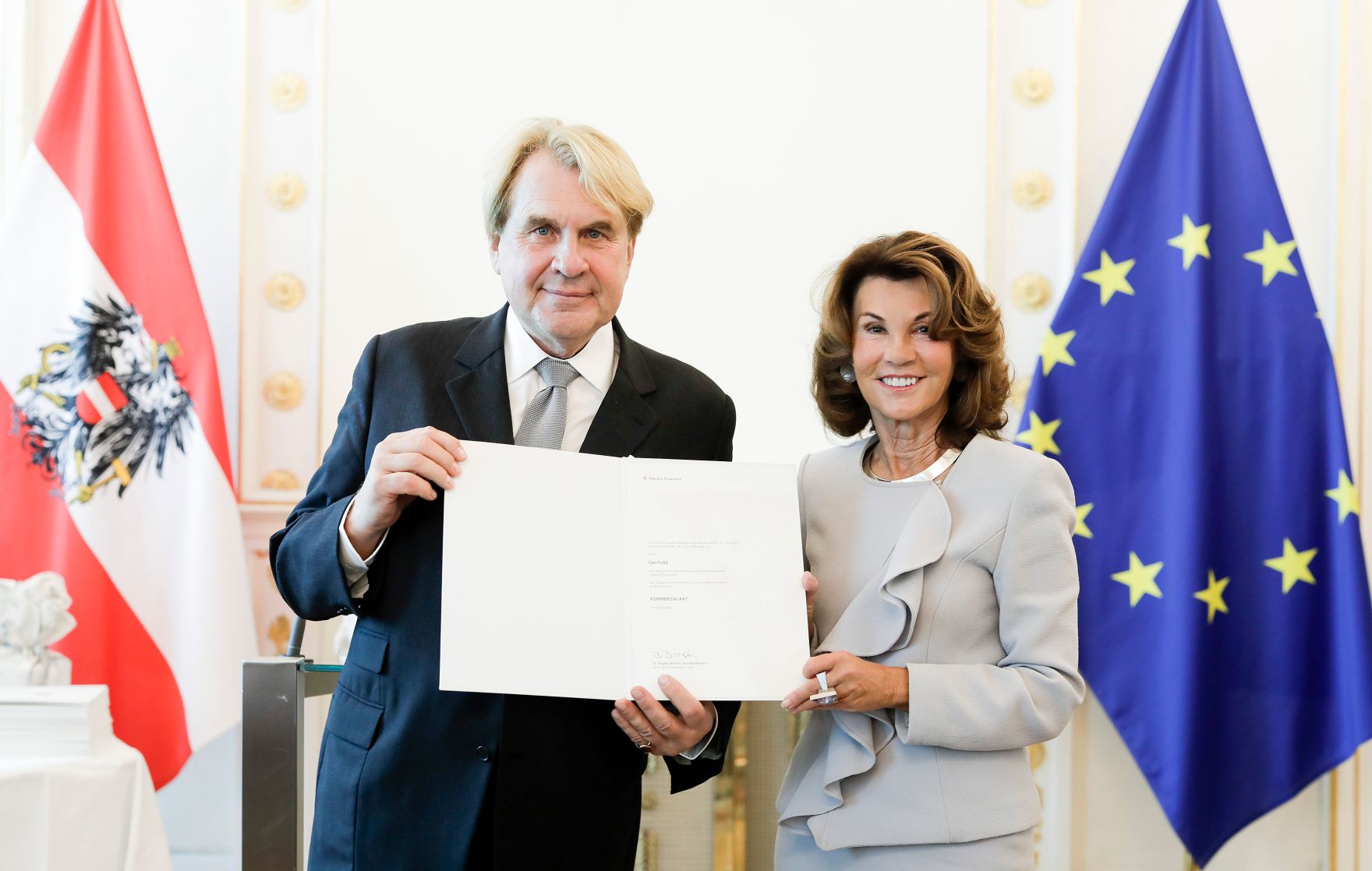 Am 9. September 2019 bestellte Bundeskanzlerin Brigitte Bierlein Vertreterinnen und Vertreter der Wirtschaft zu Mitgliedern der bei der Bundesanstalt "Statistik &Ouml;sterreich" eingerichteten Wirtschaftskurie. Damit haben sie das Recht, die Bezeichnung "Kommerzialrat/Kommerzialr&auml;tin f&uuml;r die Statistik" zu f&uuml;hren.