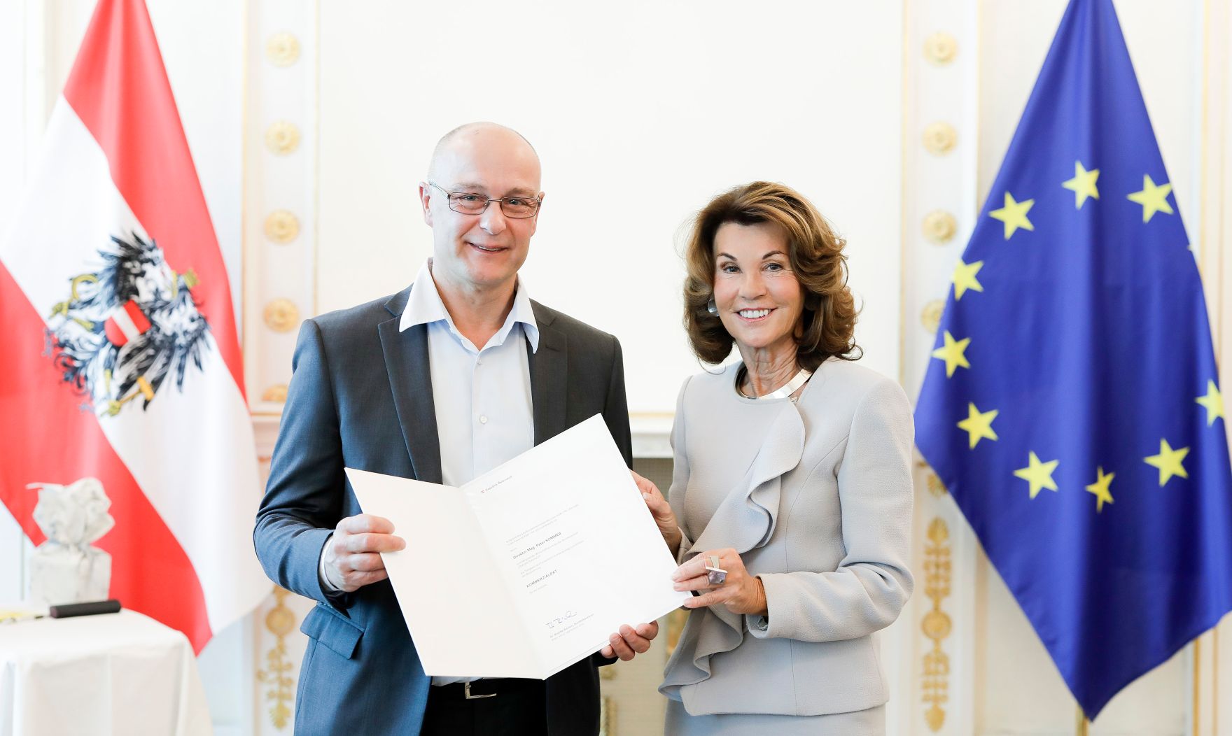 Am 9. September 2019 bestellte Bundeskanzlerin Brigitte Bierlein Vertreterinnen und Vertreter der Wirtschaft zu Mitgliedern der bei der Bundesanstalt "Statistik &Ouml;sterreich" eingerichteten Wirtschaftskurie. Damit haben sie das Recht, die Bezeichnung "Kommerzialrat/Kommerzialr&auml;tin f&uuml;r die Statistik" zu f&uuml;hren.