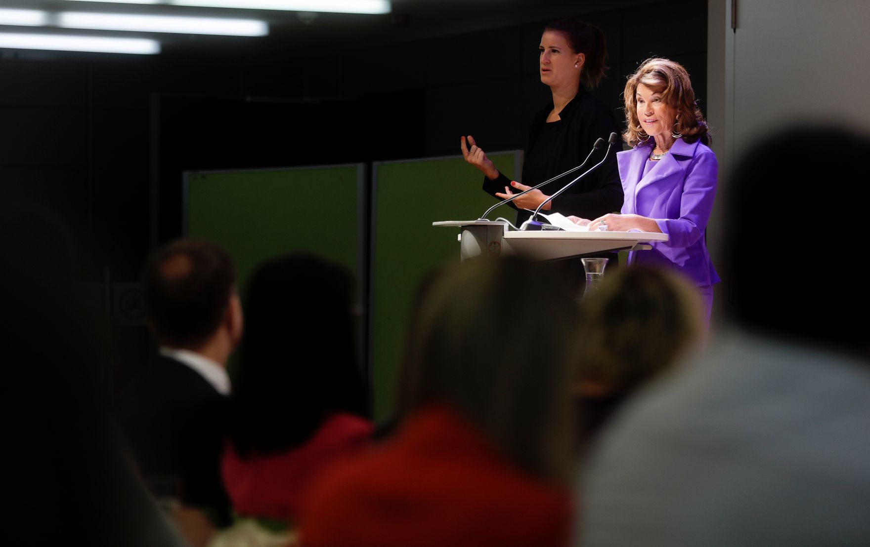 Am 12. September 2019 nahm Bundeskanzlerin Brigitte Bierlein (im Bild) gemeinsam mit Bundesministerin Ines Stilling und Bundesministerin Brigitte Zarfl beim der Er&ouml;ffnung der Konferenz &bdquo;Frauen mit Behinderung &ndash; warum wir dar&uuml;ber reden m&uuml;ssen&ldquo; teil.