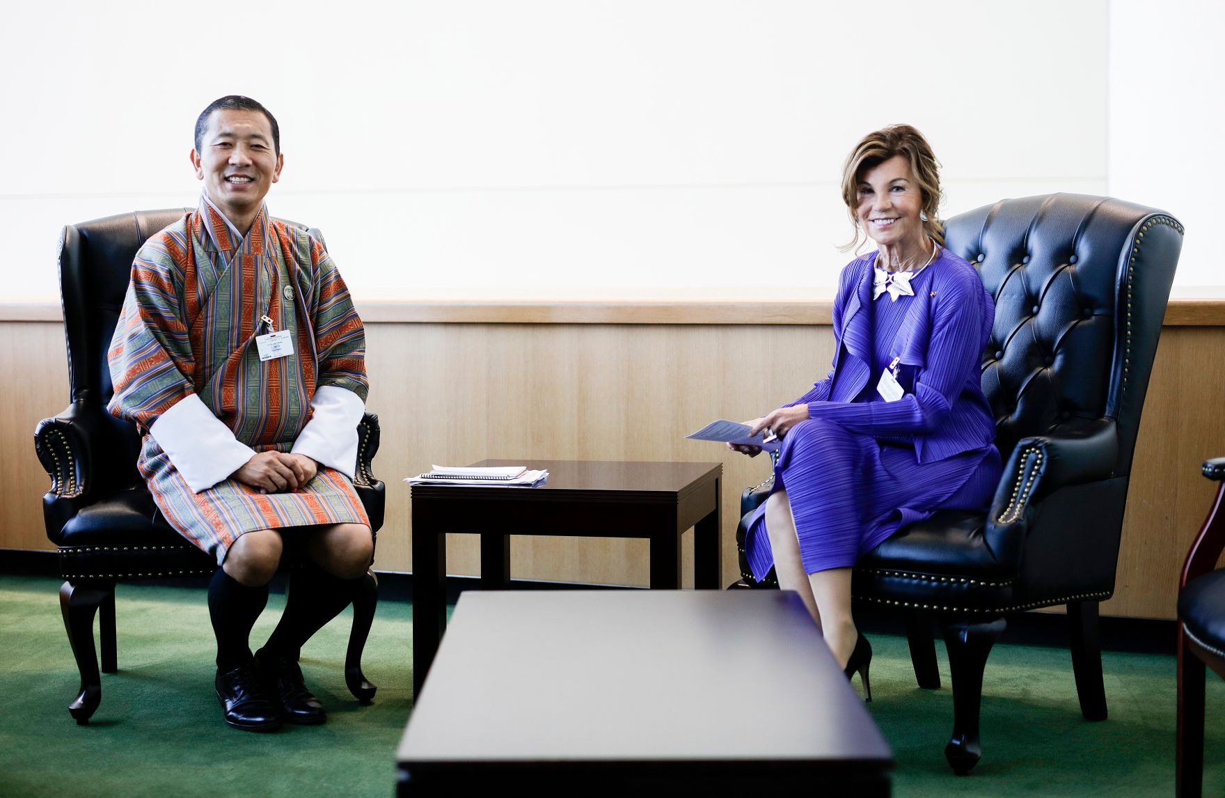 Am 23. September 2019 setzte Bundeskanzlerin Brigitte Bierlein (r.) anl&auml;sslich der UN-Generalversammlung nach New York fort. Im Bild mit dem Ministerpr&auml;sident von Bhutan, Lotay Tshering (l.).