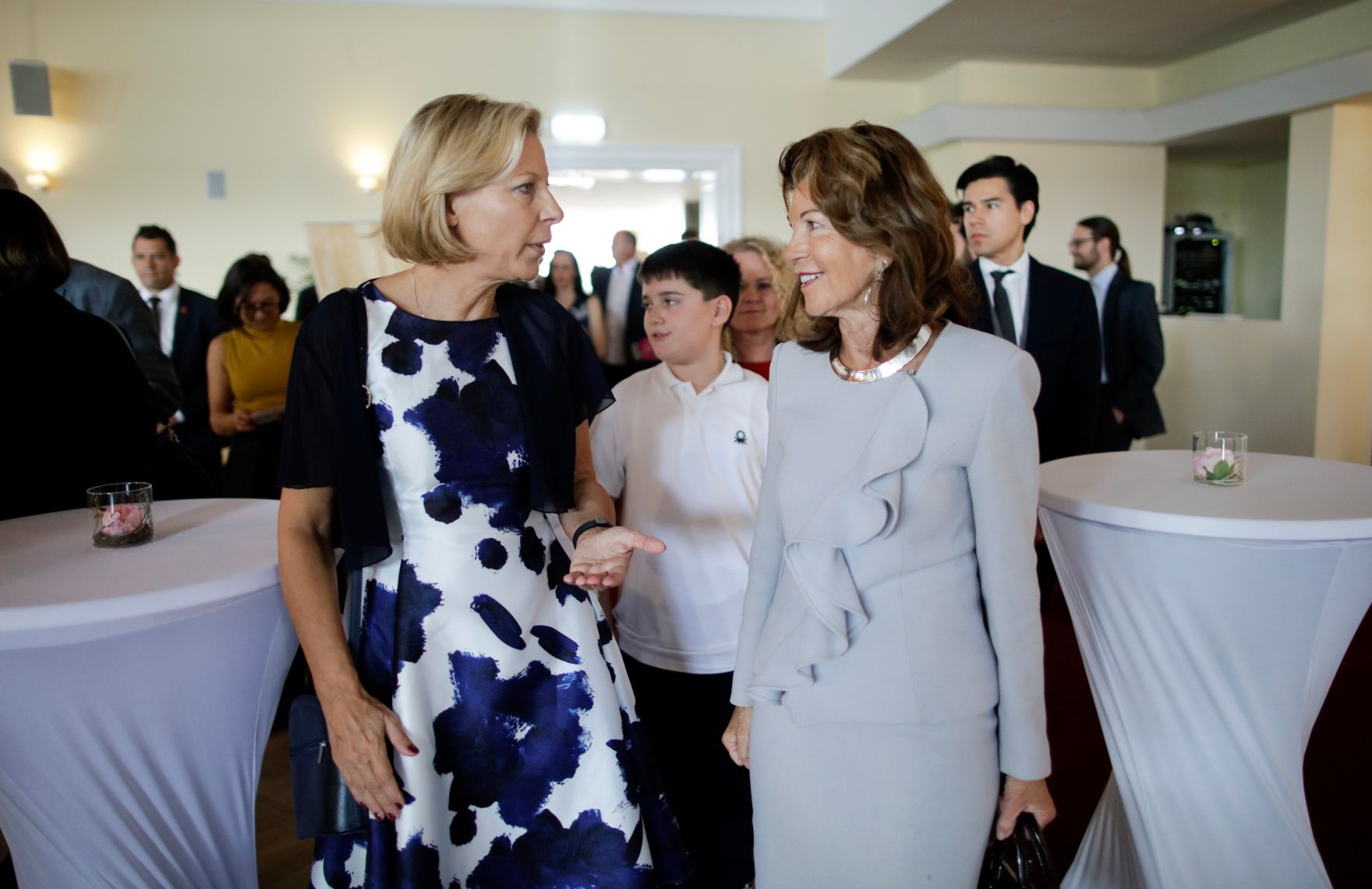 Am 11. Oktober 2019 er&ouml;ffnete Bundeskanzlerin Brigitte Bierlein, selbst ehemalige Sch&uuml;lerin und Absolventin, den Festakt anl&auml;sslich des 150-Jahr-Jubil&auml;ums des Bundesgymnasiums und des Bundesrealgymnasiums Kundmanngasse in Wien. Frauen-, Familien- und Jugendministerin Ines Stilling erinnerte in der anschlie&szlig;enden Festrede an das Gr&uuml;ndungsjahr der Schule im Jahr 1869, in dem der Schulbesuch f&uuml;r M&auml;dchen verpflichtend eingef&uuml;hrt wurde. Am heutigen Internationalen Tag der M&auml;dchenrechte sei es &ndash; zumindest in &Ouml;sterreich &ndash; selbstverst&auml;ndlich, dass M&auml;dchen in die Schule gehen und ihr Recht auf Bildung und Ausbildung selbstbestimmt leben.